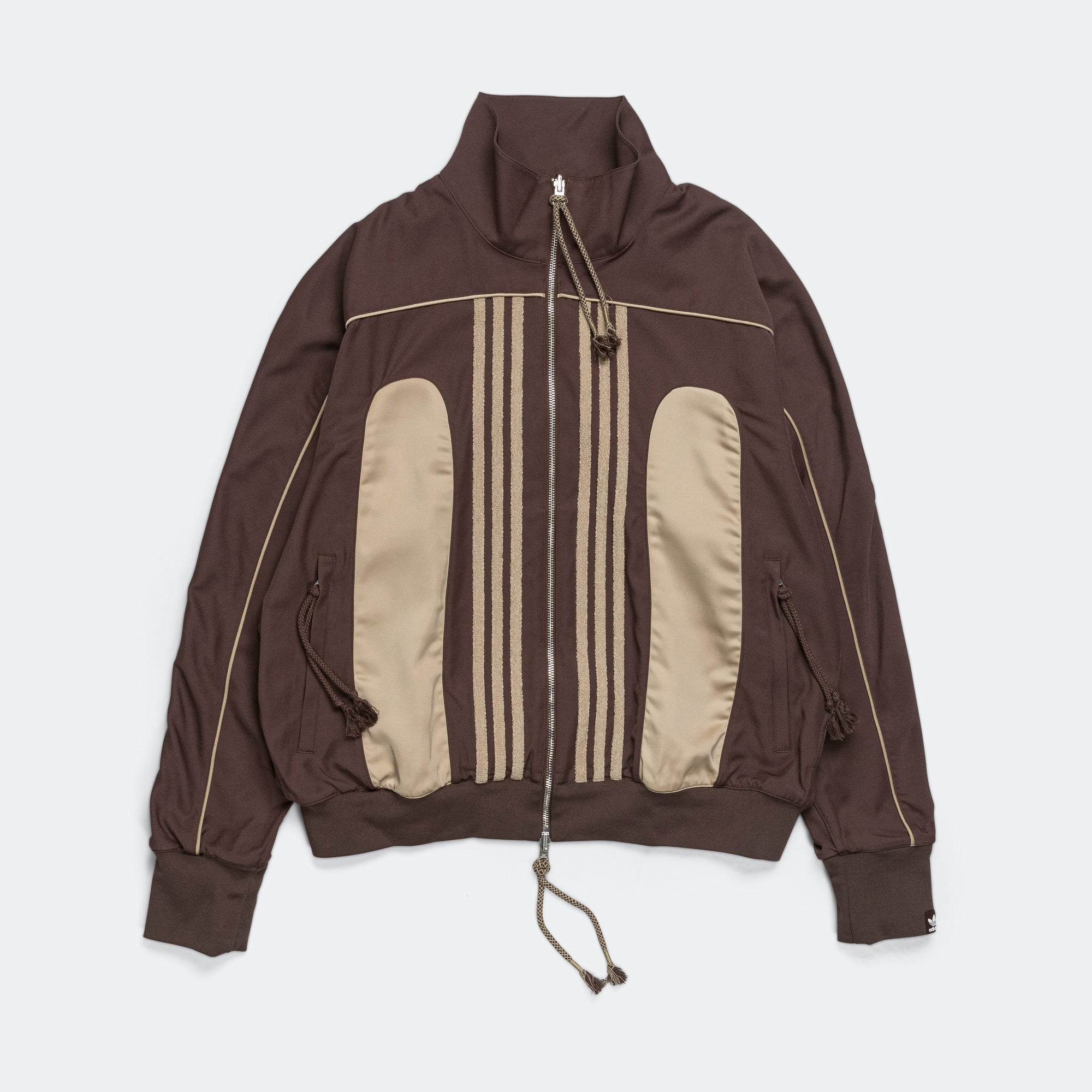 Оригінальна Woven Woven Jacket X Sftm Adidas – боковий вид - ADIDAS