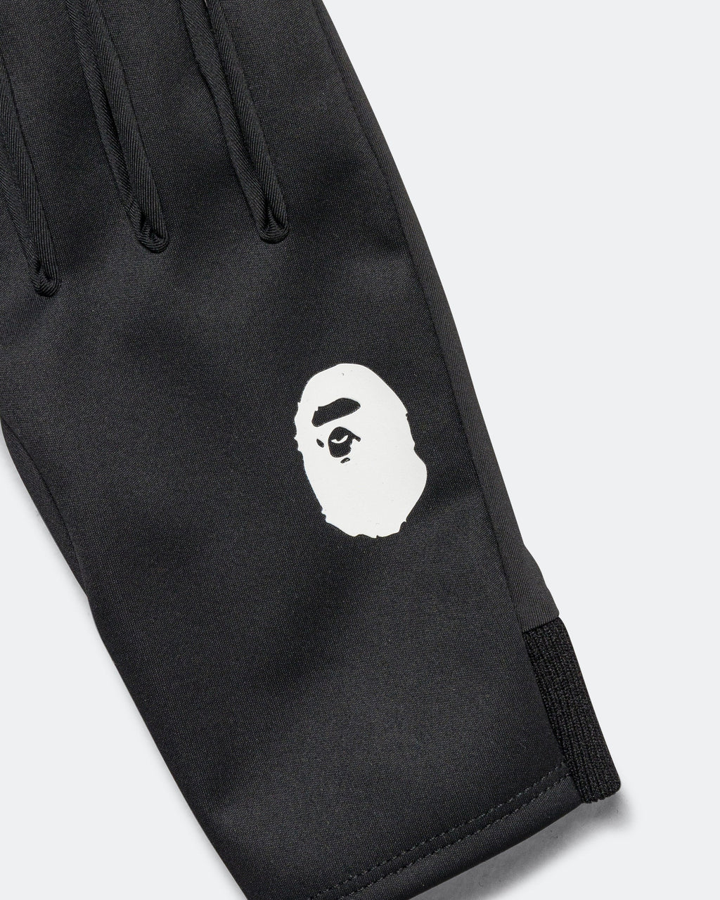 Оригінальна Ws Glove X Bape Adidas – вид ззаду