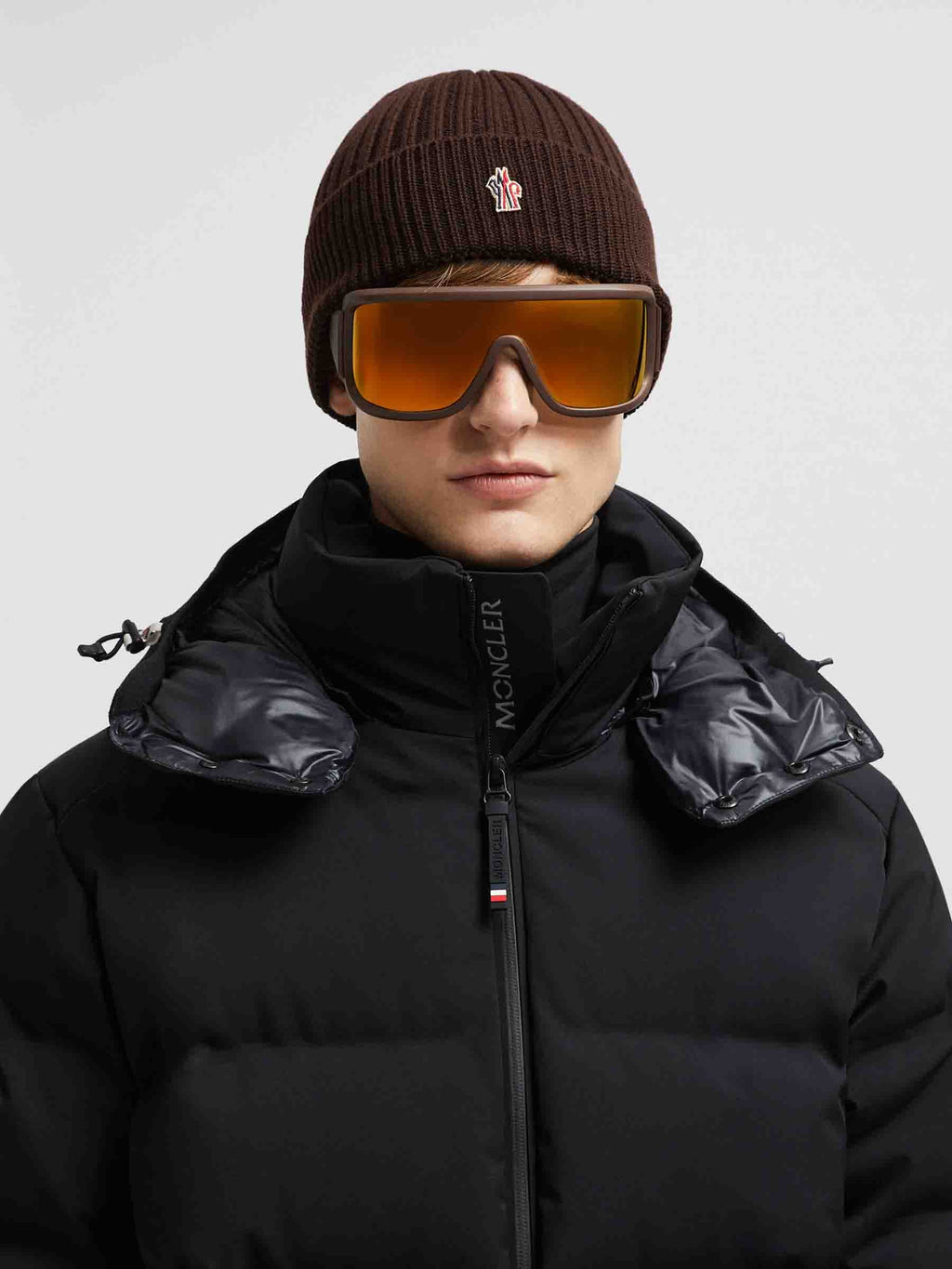 Moncler Accessories оригінал | Швидка доставка Україна – вид ззаду