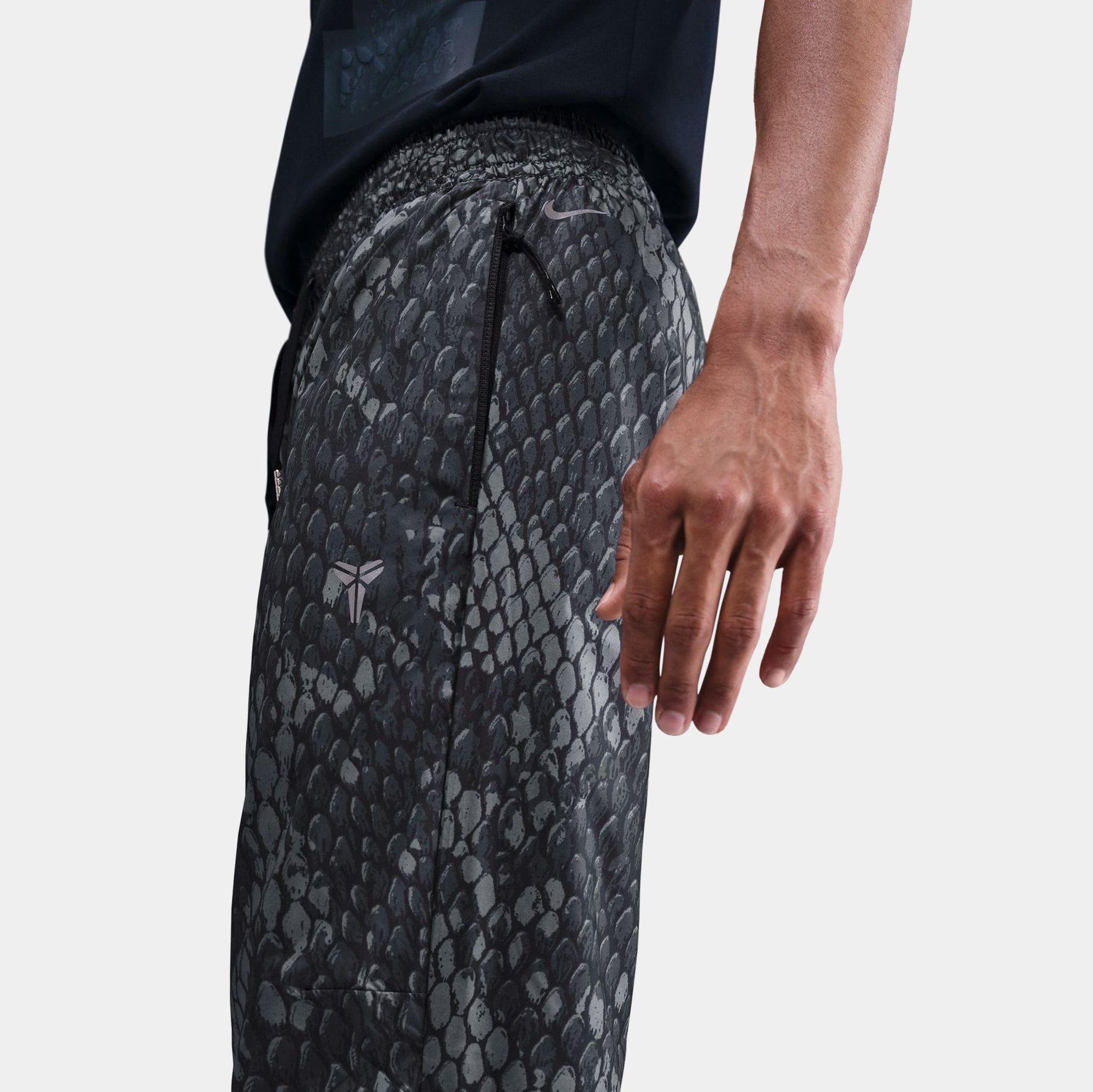 Kobe Bryant Lightweight Woven Trousers Mens Pants Nike оригінал – Купити в Україні – детальний вид