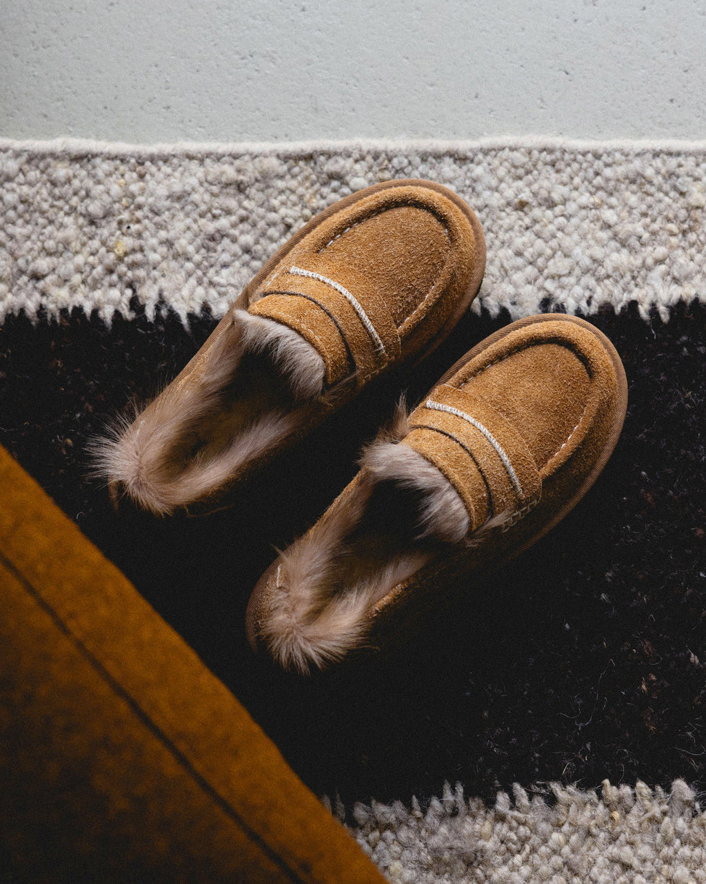 Wmns Ellis Loafer Ugg – Гарантія оригінальності – вид ззаду