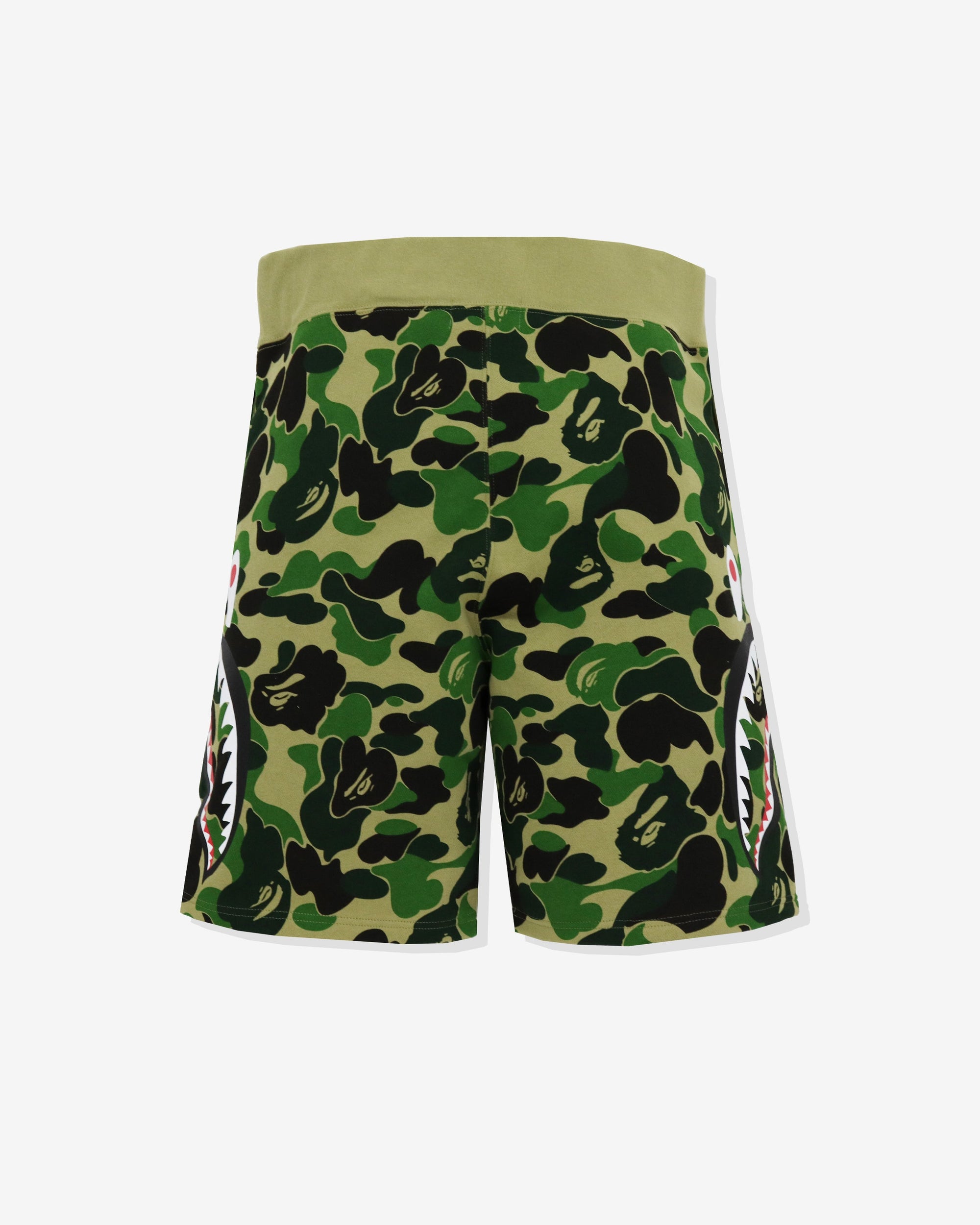 Оригінальна Big Abc Camo Side Shark Sweat Shorts Green A bathing ape – вид ззаду