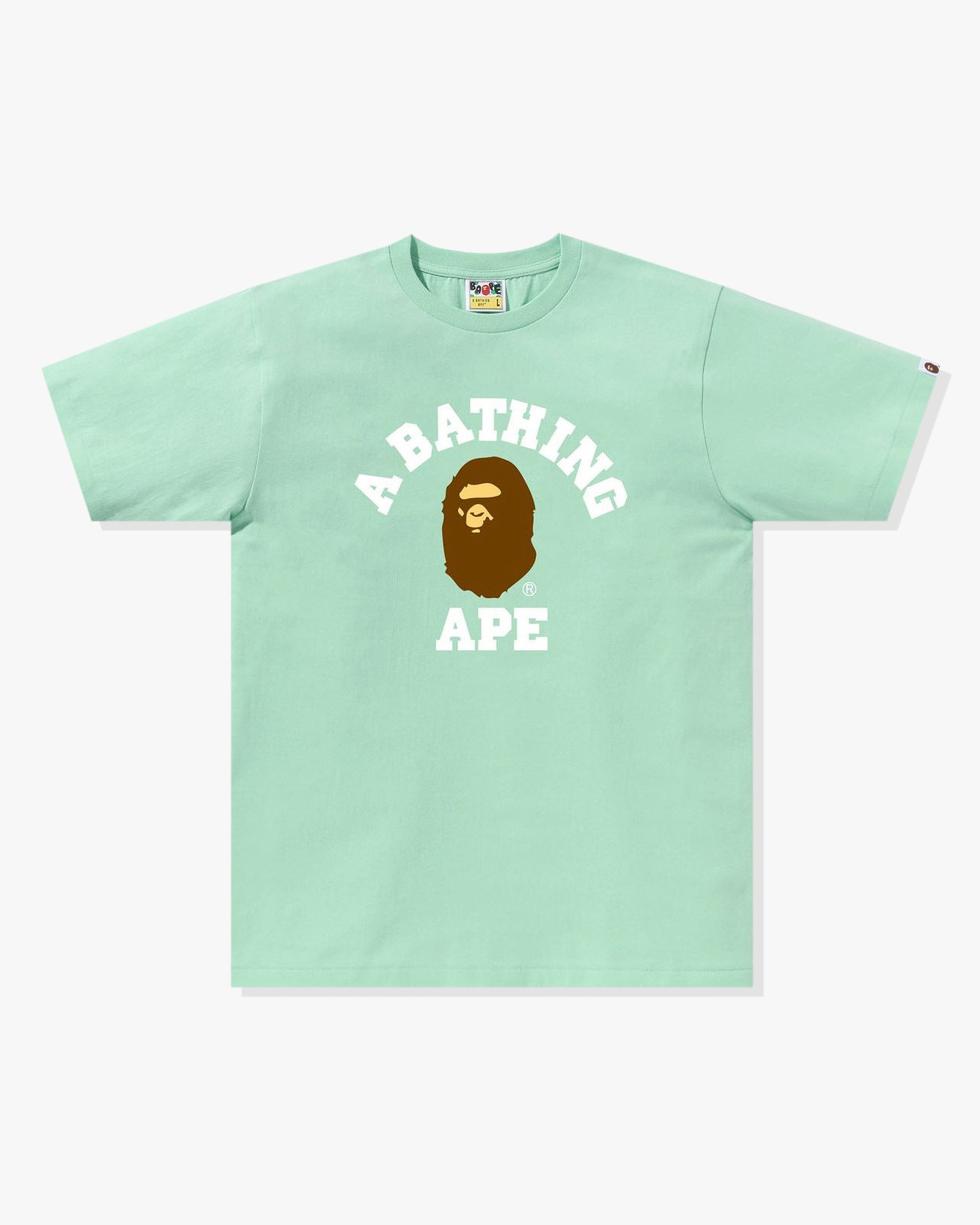 Оригінальна College Tee Green A bathing ape – боковий вид