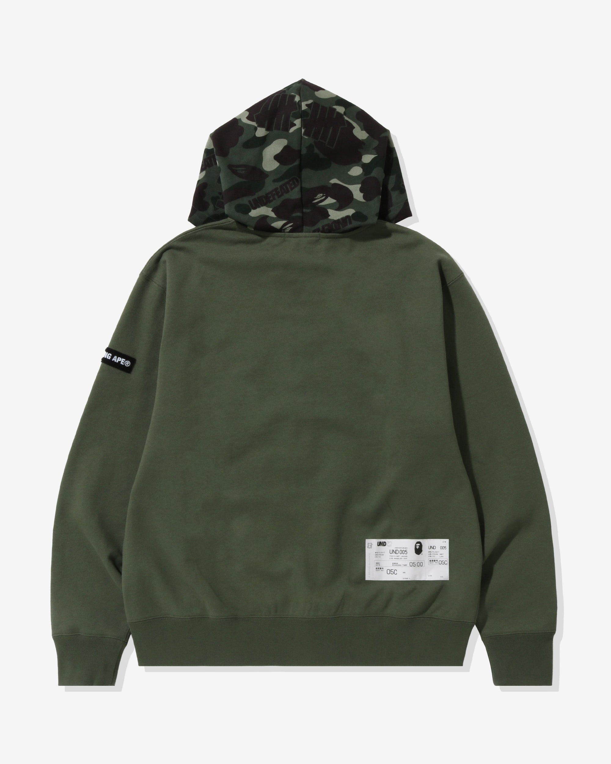 X Undefeated Color Camo Relaxed Zip Hoodie A bathing ape оригінал – Купити в Україні – вид ззаду - A BATHING APE