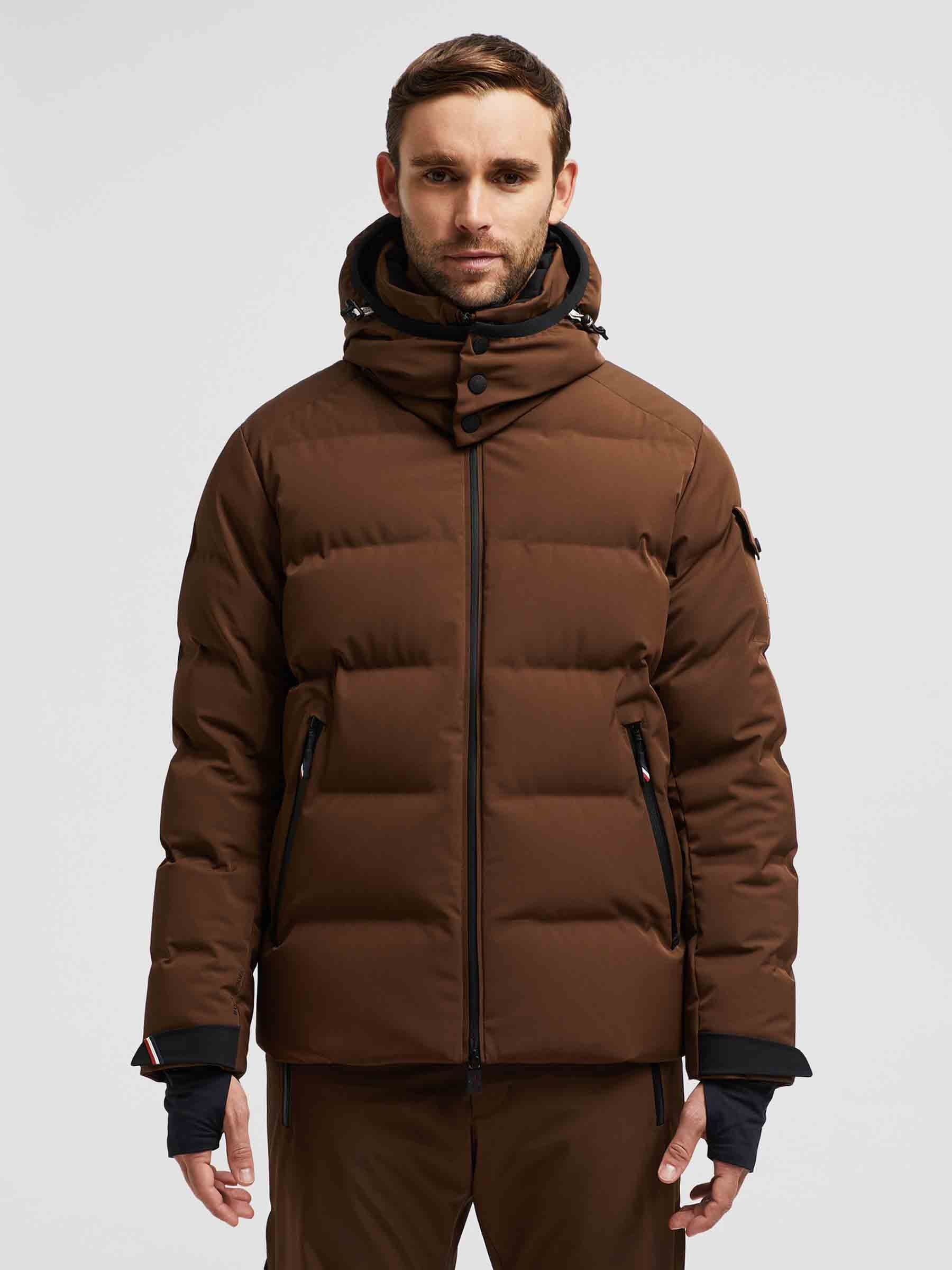 Оригінальна Montgetech Down Jacket Moncler – детальний вид