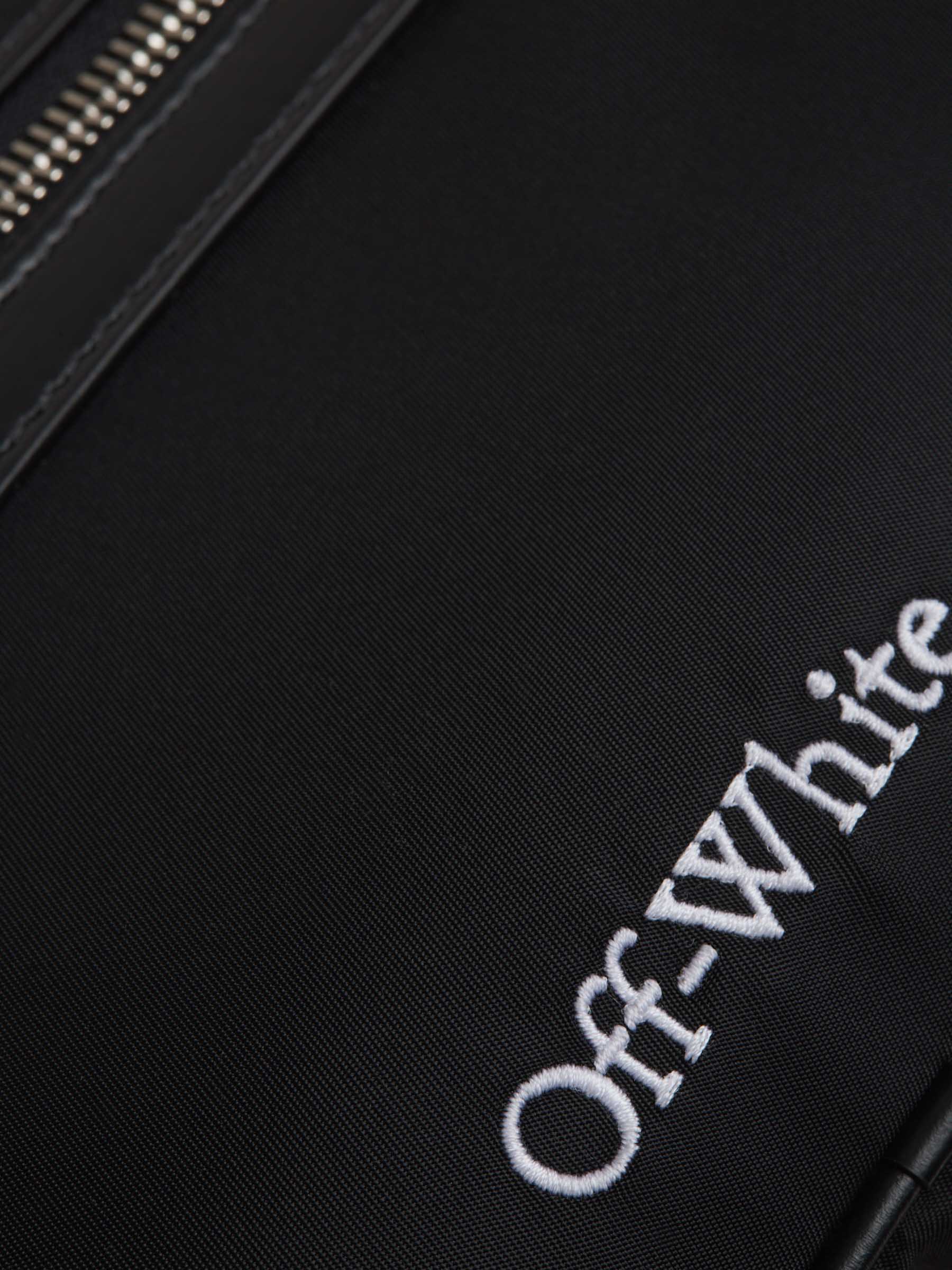 Core Camera Crossbody Bag Off-white – Гарантія оригінальності – вид ззаду