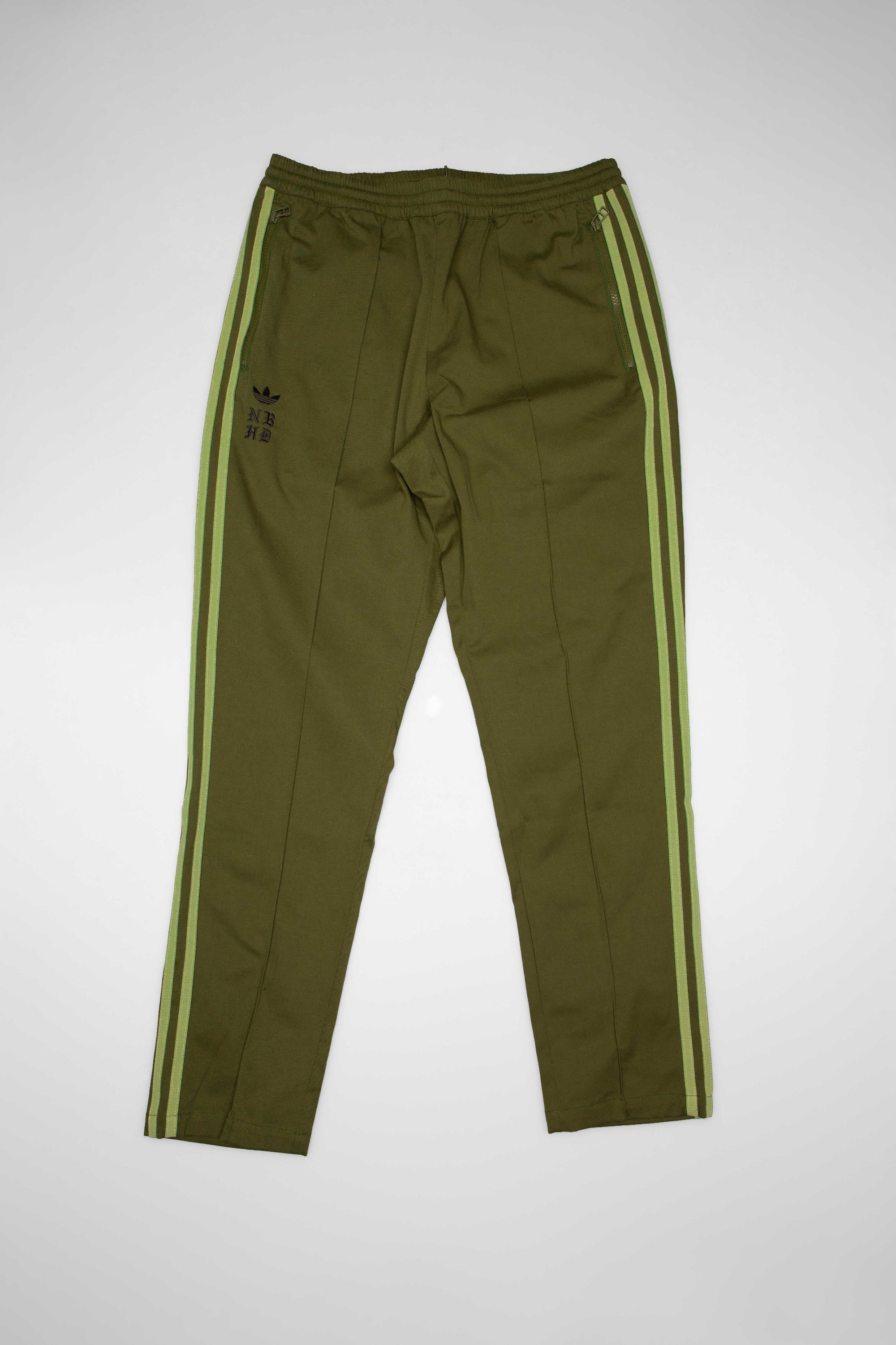 Collection Mens Track Pants Olive Green Adidas оригінал – Купити в Україні – вид ззаду - ADIDAS