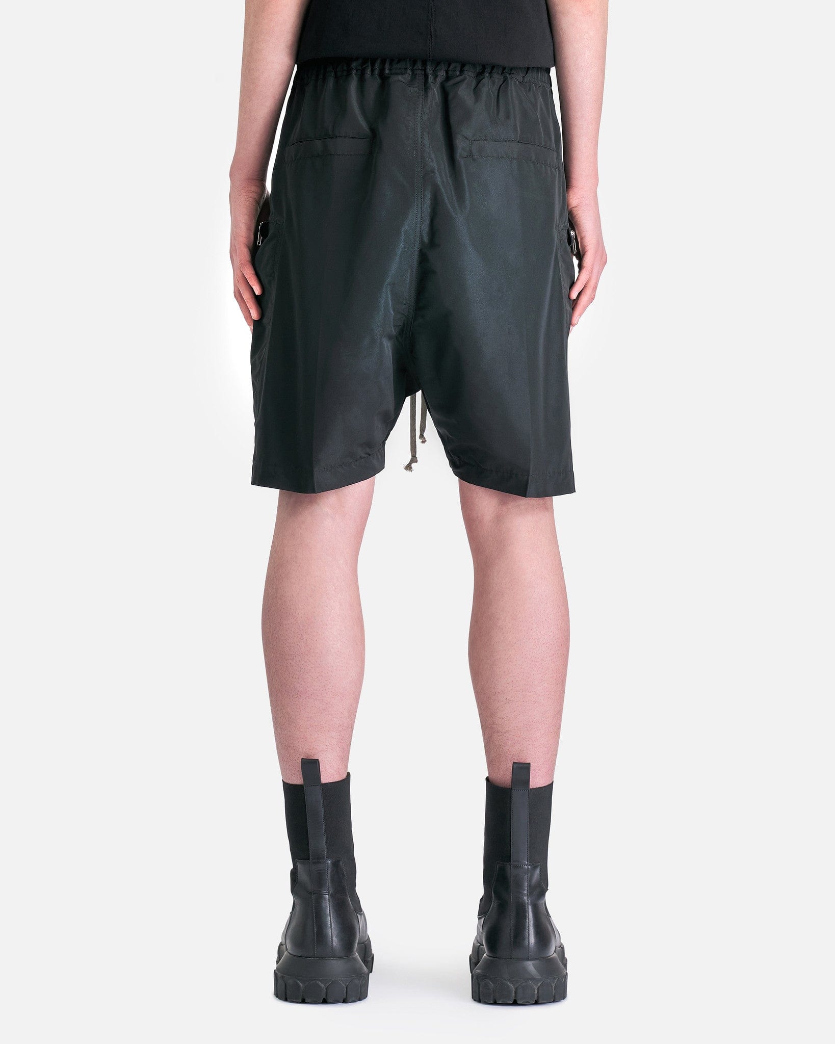 Оригінальна Bauhaus Bela Shorts In Black Rick owens – детальний вид