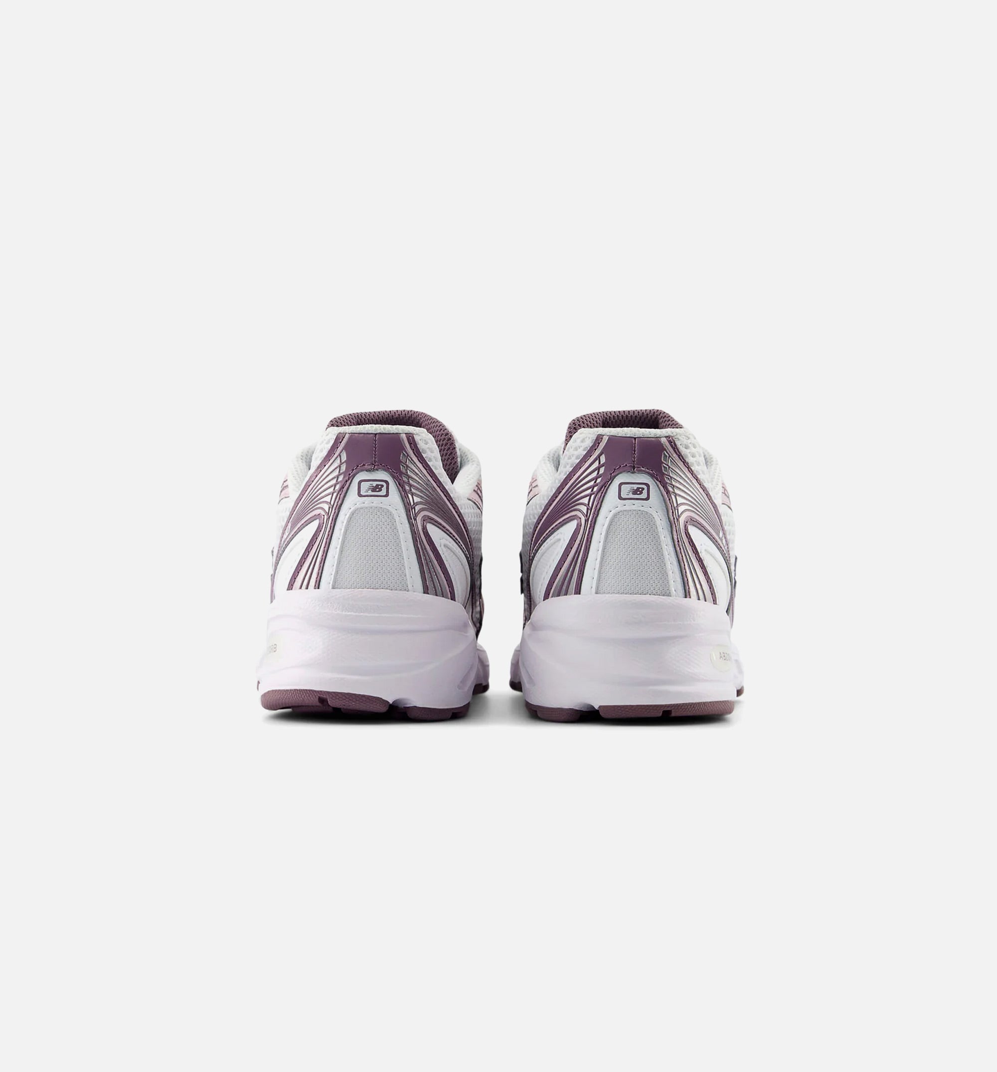 740 Mens Lifestyle Shoe New balance оригінал – Купити в Україні – вид ззаду - NEW BALANCE