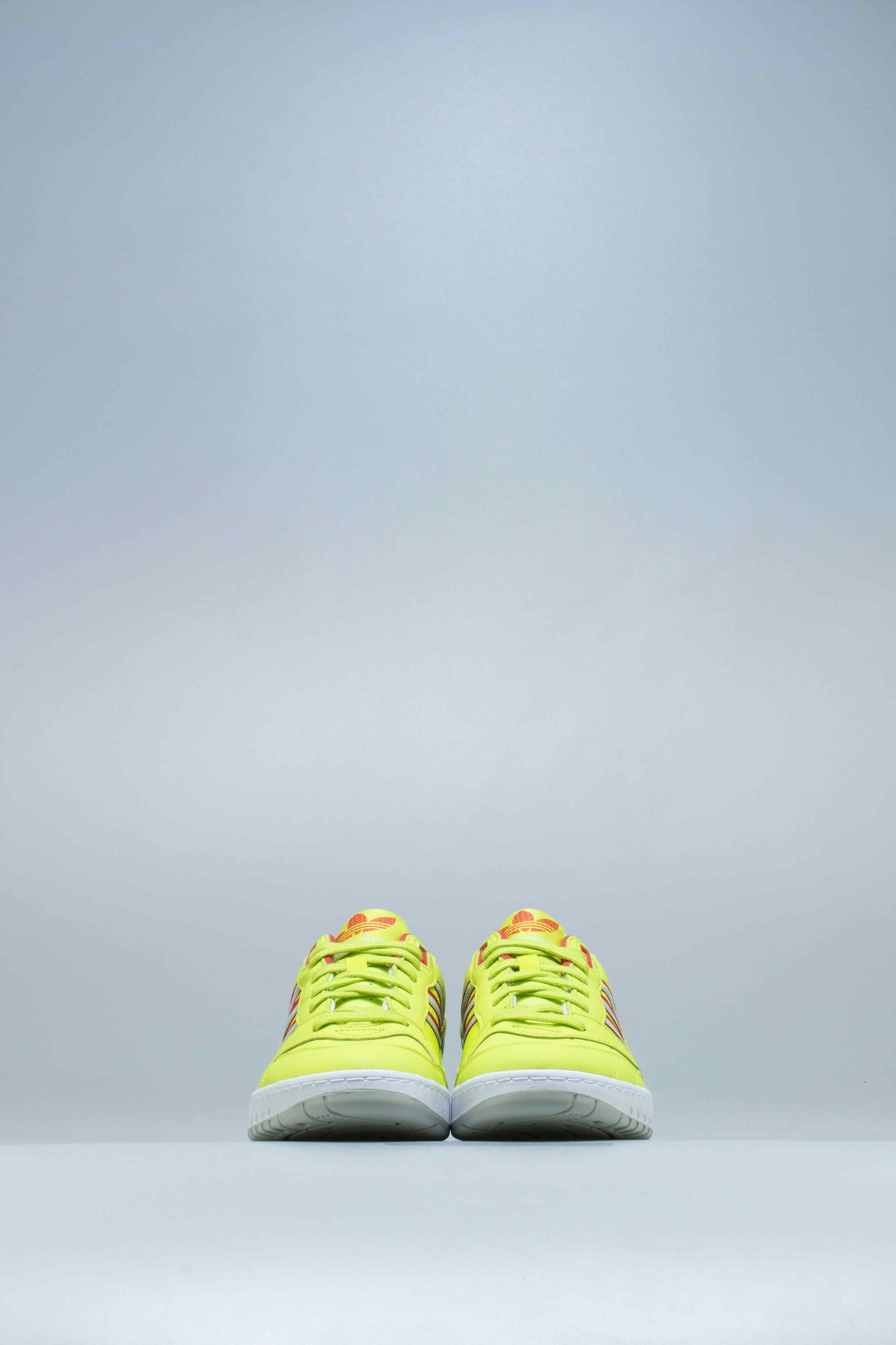 A.r. Trainer Mens Shoe Adidas – Гарантія оригінальності – вид ззаду - ADIDAS