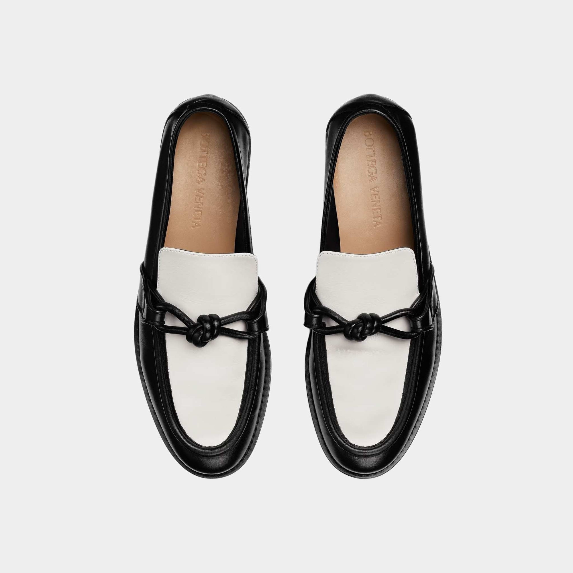 Astaire Loafer Calfskin With Signature Knot Detail Bottega veneta оригінал – Купити в Україні – вид ззаду