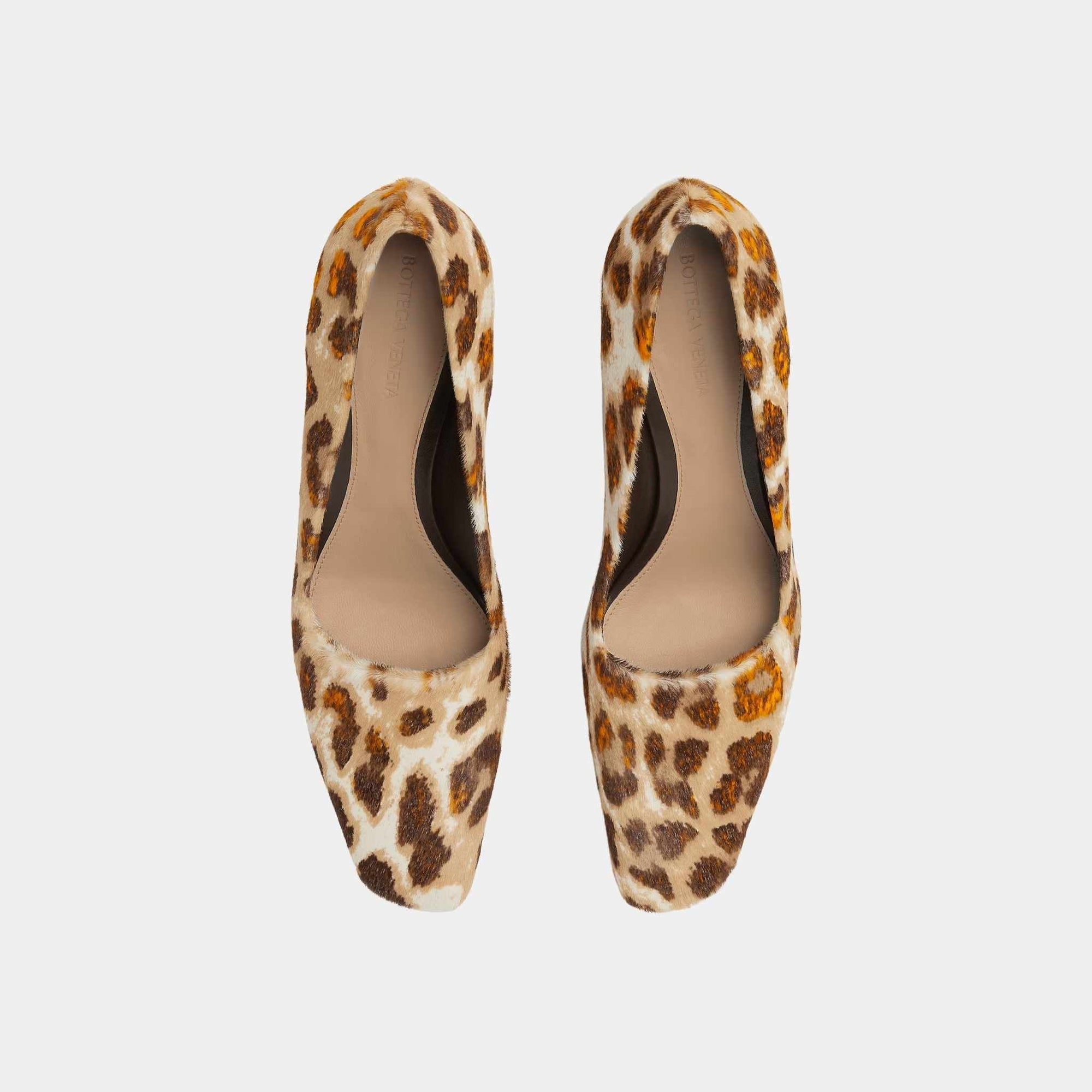 Оригінальна Boogie Kitten Heel Pump Calf Hair Jaguar Print Bottega veneta – вид ззаду
