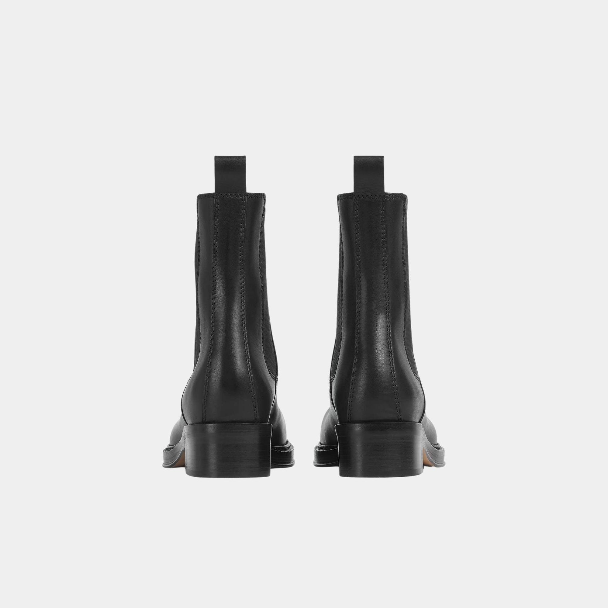 Cliff Chelsea Boot Calfskin Voluminous Toe Shape Bottega veneta оригінал – Купити в Україні – детальний вид