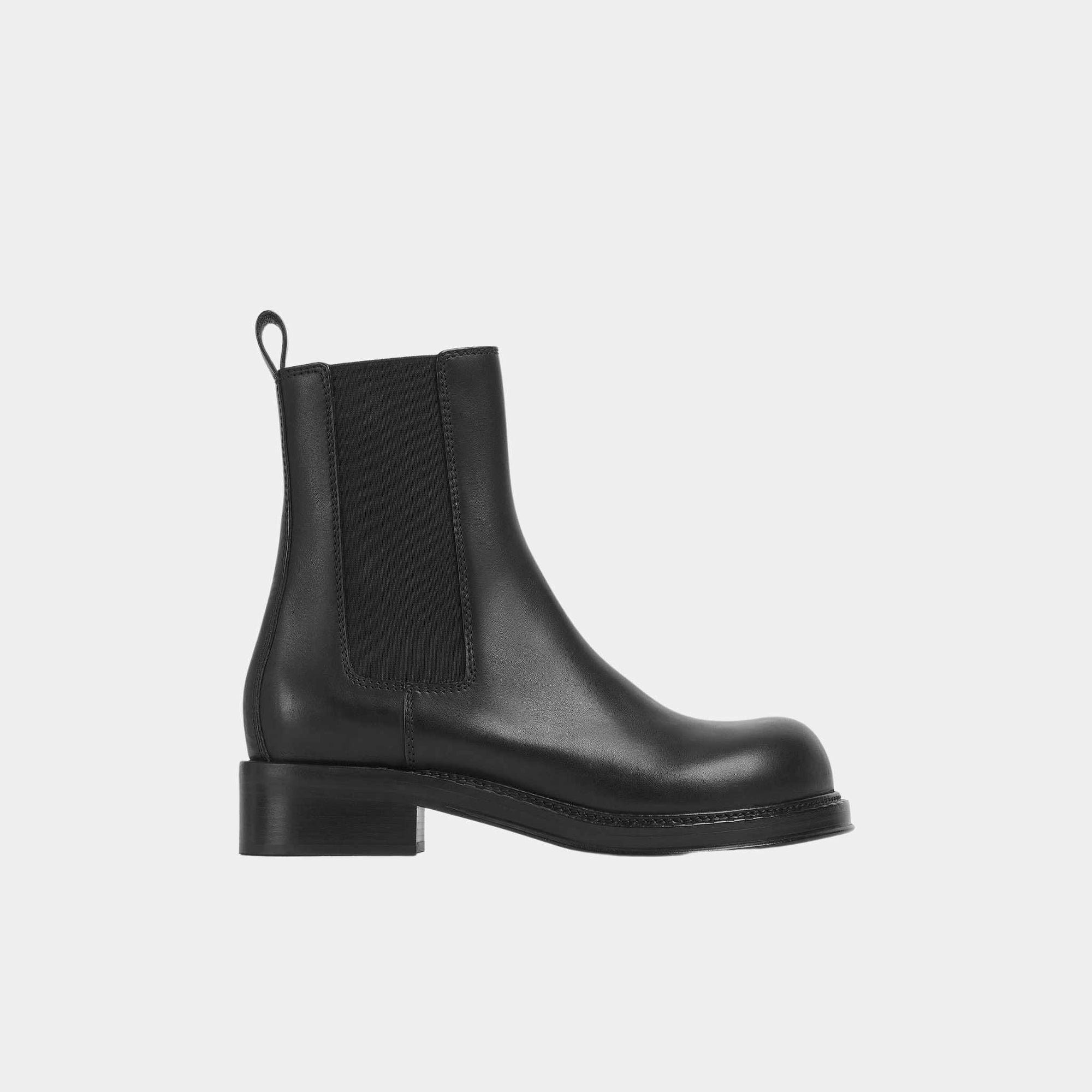 Cliff Chelsea Boot Calfskin Voluminous Toe Shape Bottega veneta оригінал – Купити в Україні – боковий вид