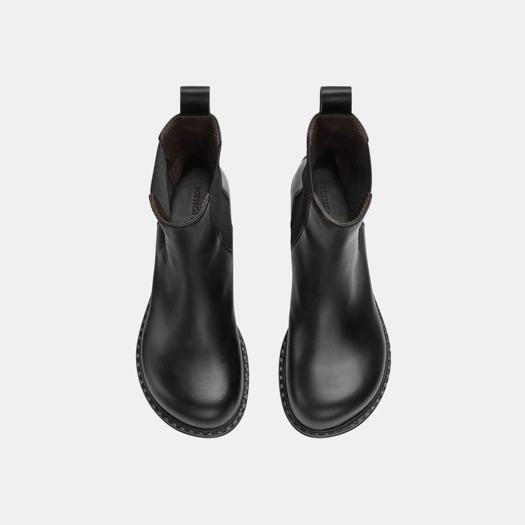 Cliff Chelsea Boot Calfskin Voluminous Toe Shape Bottega veneta оригінал – Купити в Україні – вид ззаду
