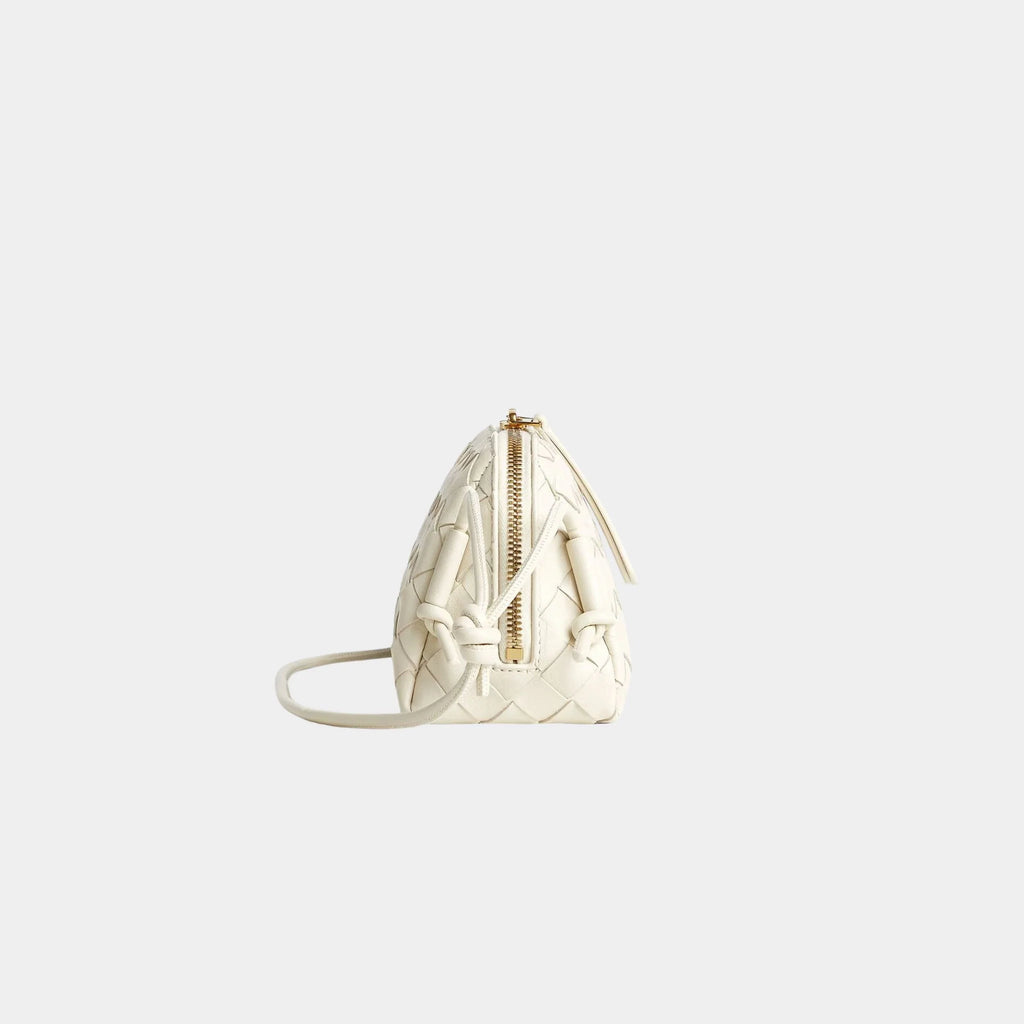 Concert Pouch Intrecciato Calf Leather Bottega veneta оригінал – Купити в Україні – вид ззаду