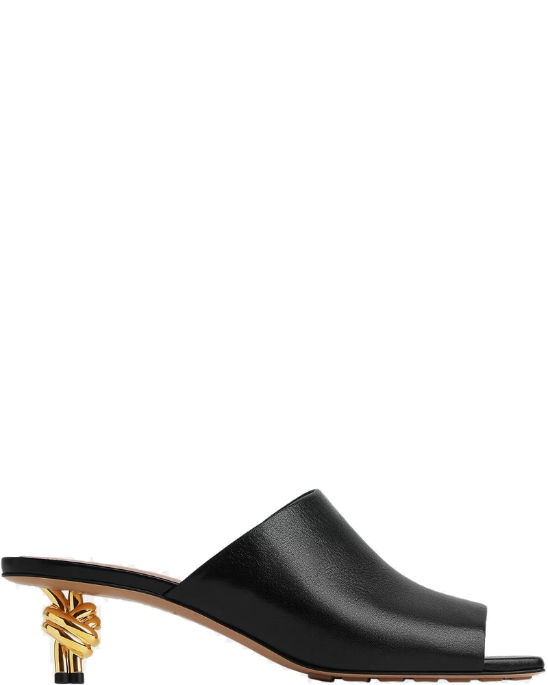 Оригінальна Knot Mule Lambskin With Gold Finished Metal MID Heel Bottega veneta