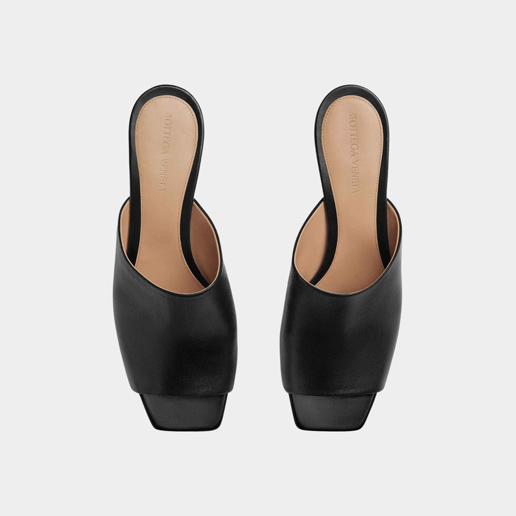 Оригінальна Knot Mule Lambskin With Gold Finished Metal MID Heel Bottega veneta – вид ззаду