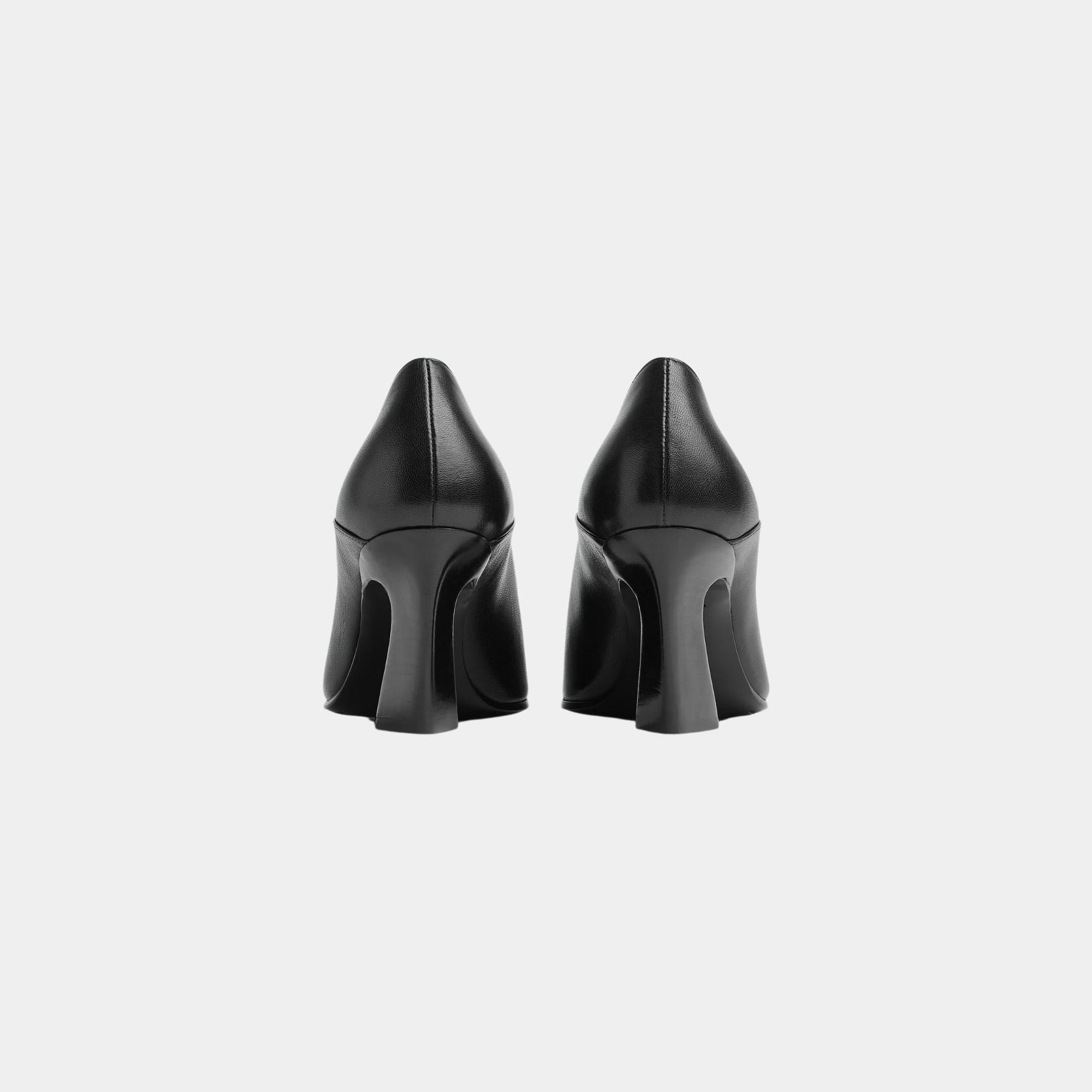 Оригінальна Lewis Pump Calfskin With Sculptural Sloped Heel Bottega veneta – детальний вид