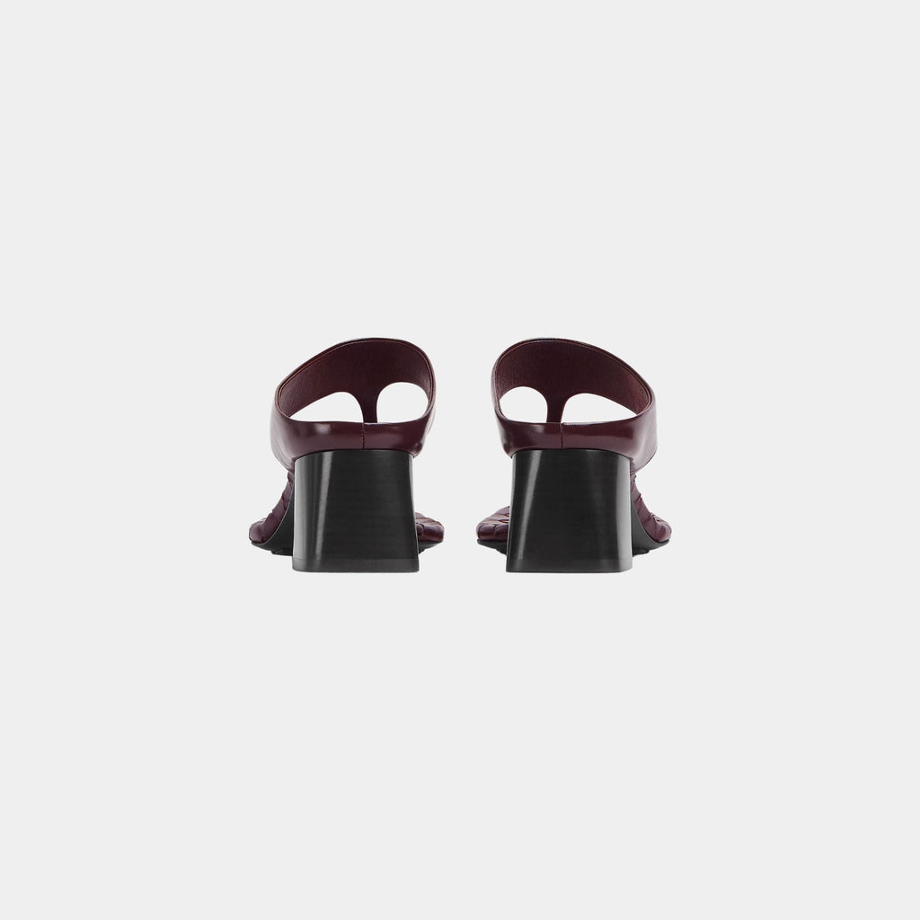 Оригінальна Marella Kitten Heel Thong Sandal Calfskin Bottega veneta – детальний вид