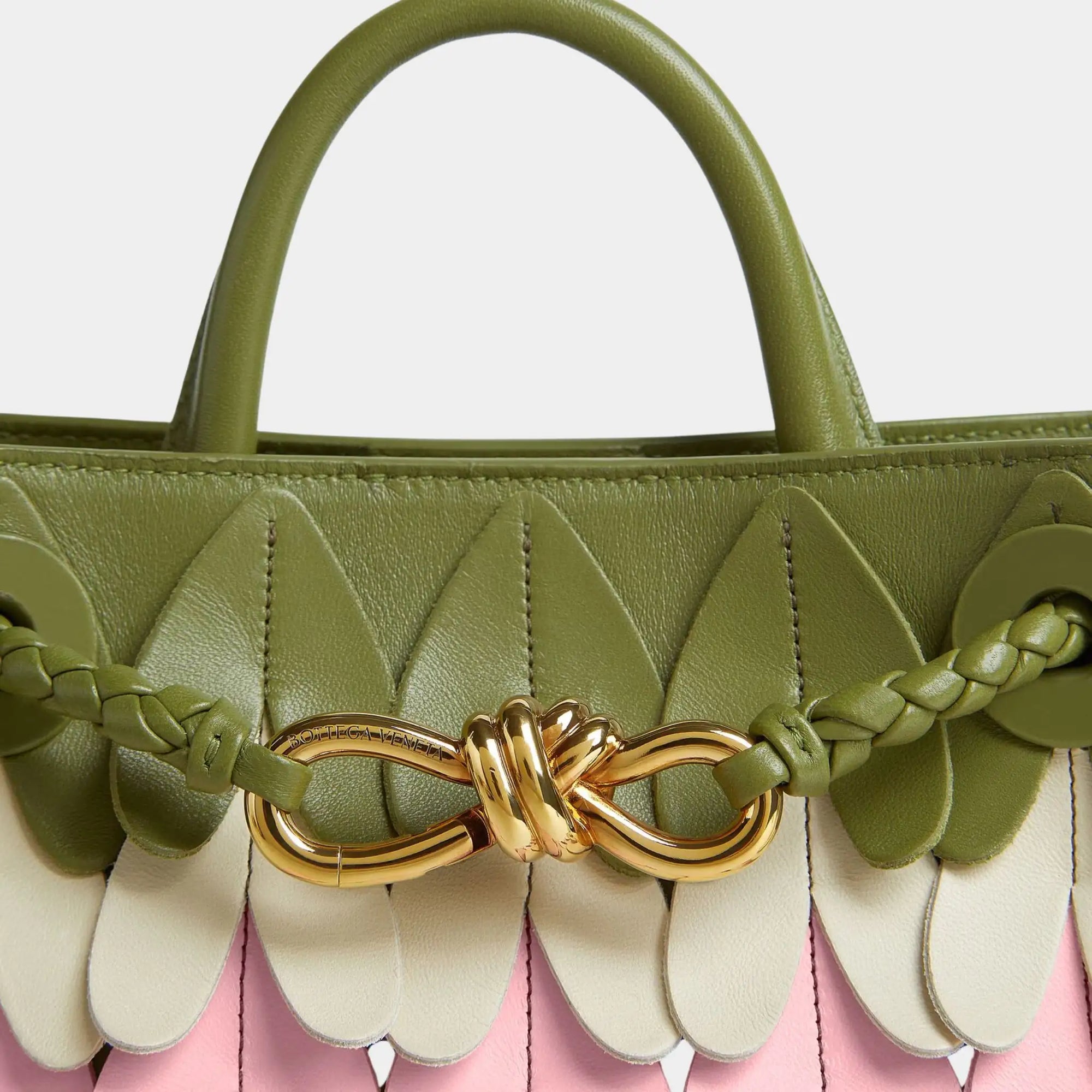 Оригінальна Mini Andiamo Nappa Leather With All-Over Heart Detailing Bottega veneta – збільшений вид