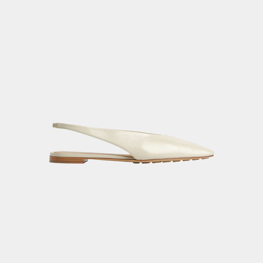 Sofia Slingback Ballerina Shiny Calfskin Bottega veneta – Гарантія оригінальності – боковий вид