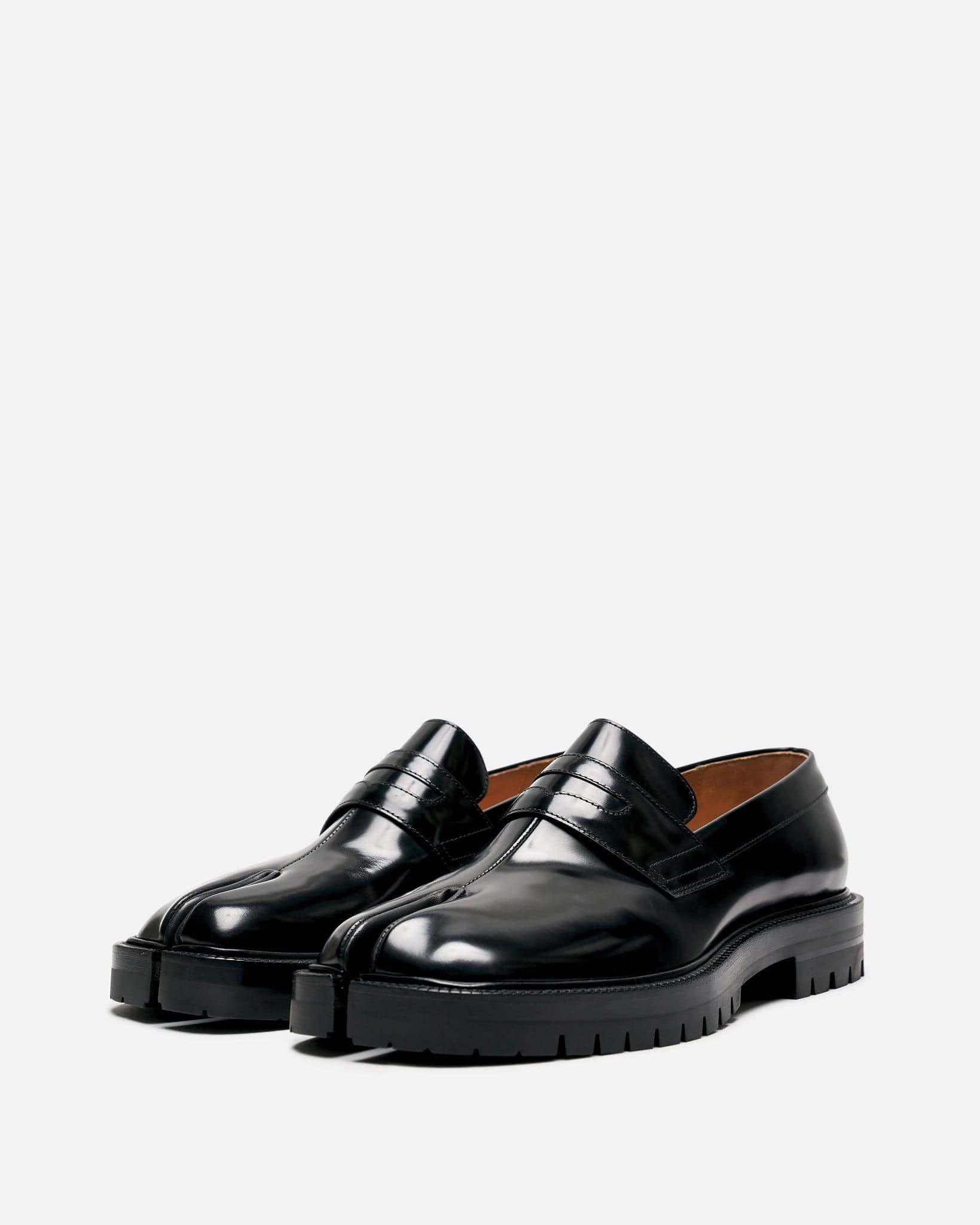 Brushed Calfskin Tabi Loafers In Black Maison margiela – Гарантія оригінальності – збільшений вид