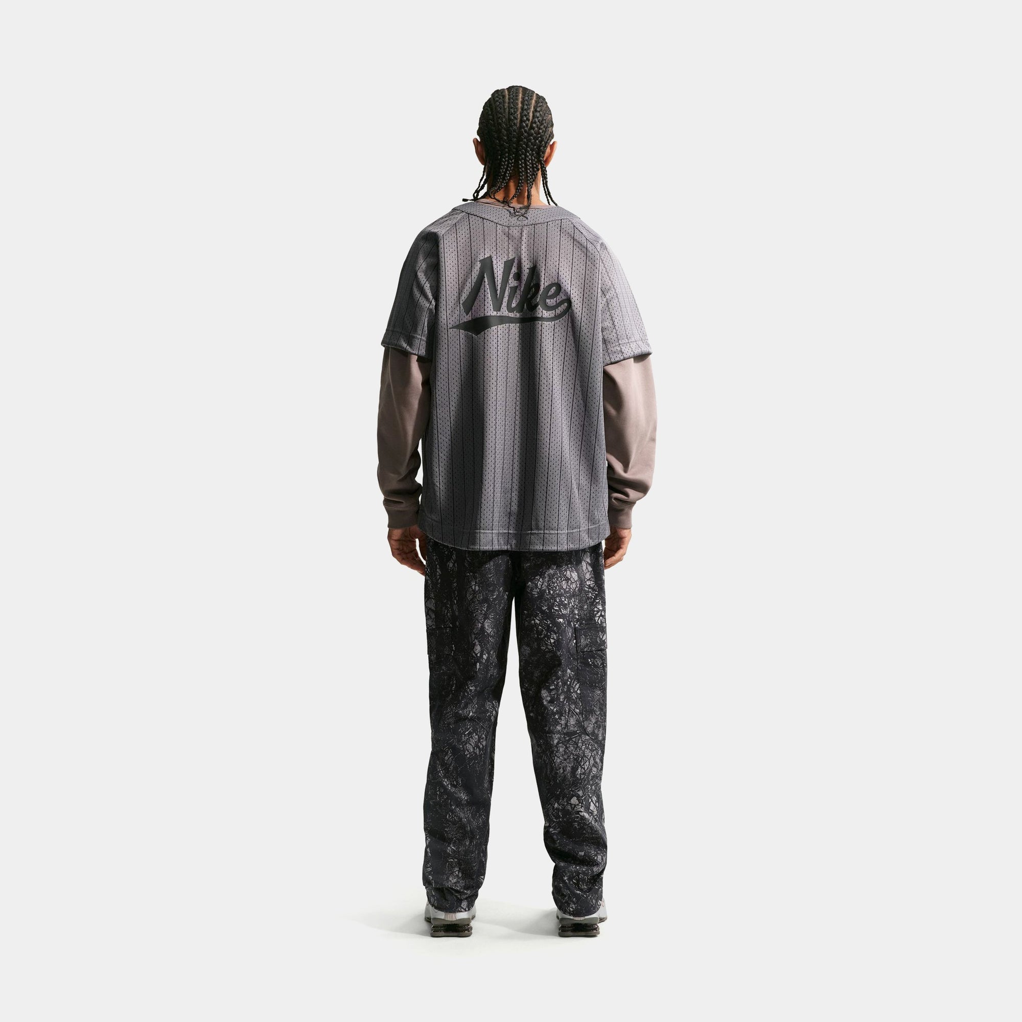 Club Woven Cargo Mens Pants Nike оригінал – Купити в Україні – вид ззаду