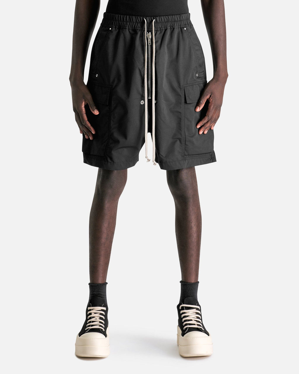 Cargobela Shorts In Black Rick owens – Гарантія оригінальності – боковий вид