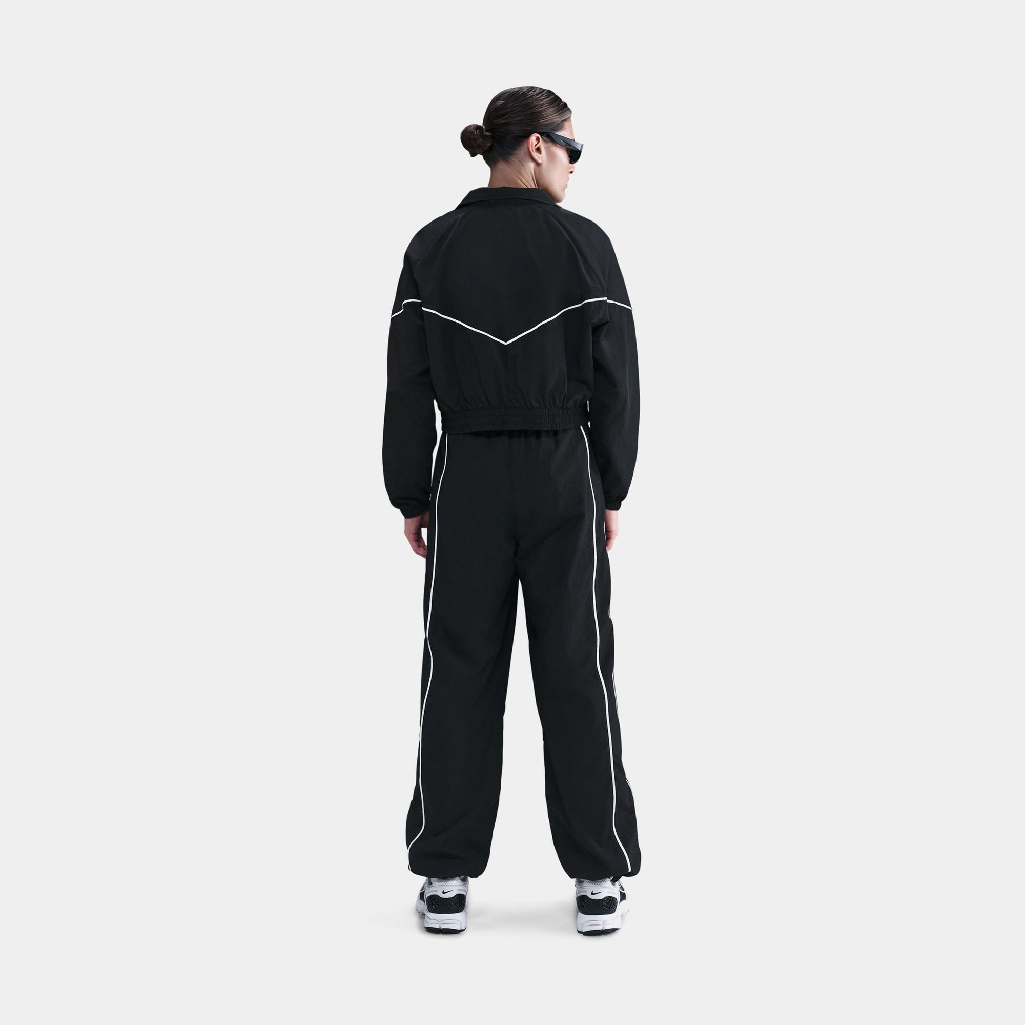 Nike Bottoms оригінал | Швидка доставка Україна – вид ззаду