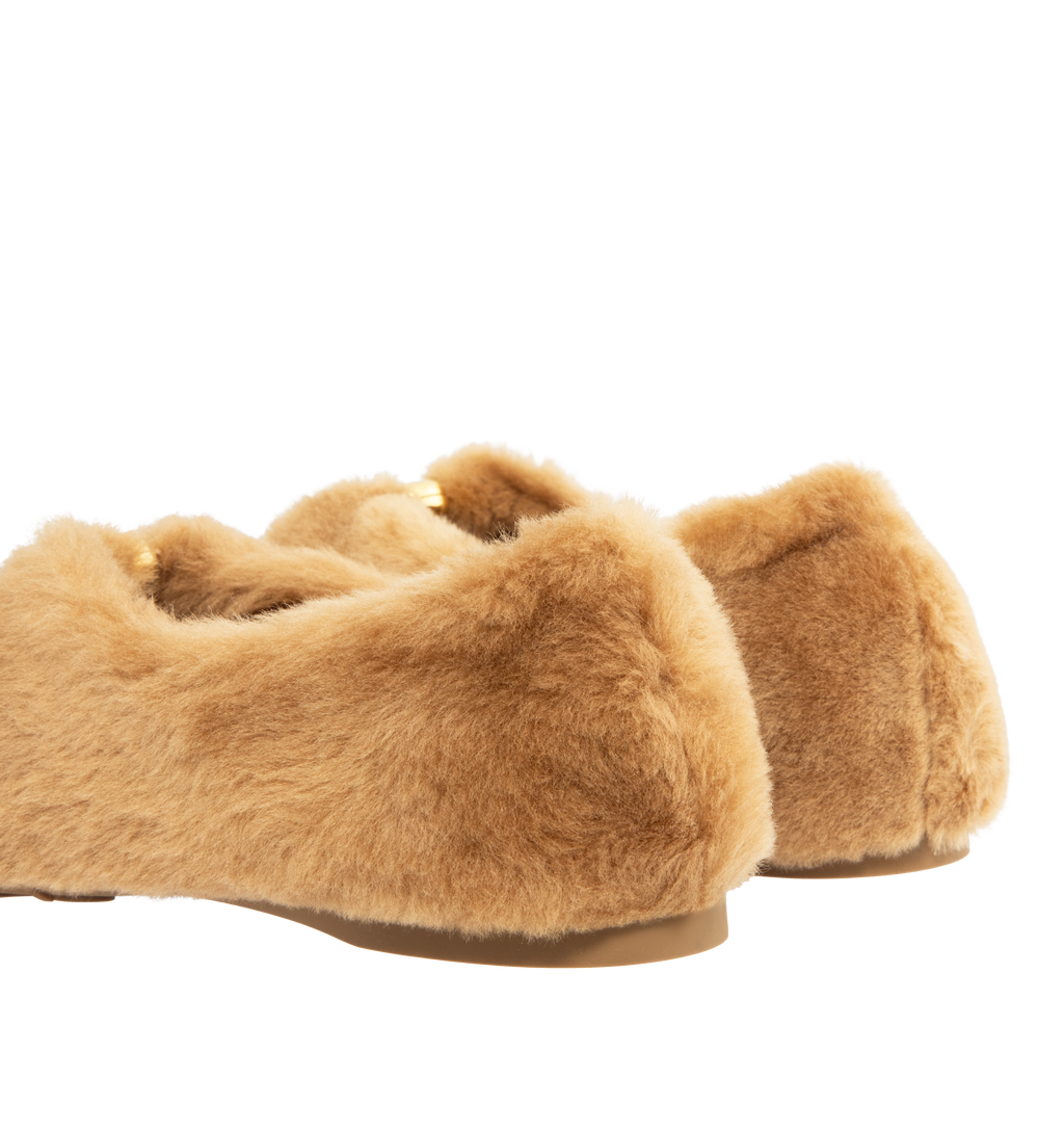 Оригінальна Pebble Soft Ballerina Flat Loewe – детальний вид