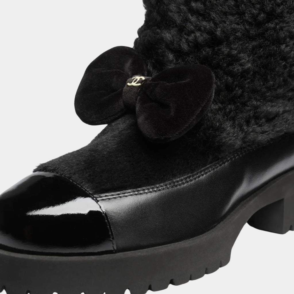 Ankle Boots Black Woolly Lamb Veal Varnished Lamb & Veal Chanel оригінал – Купити в Україні – детальний вид