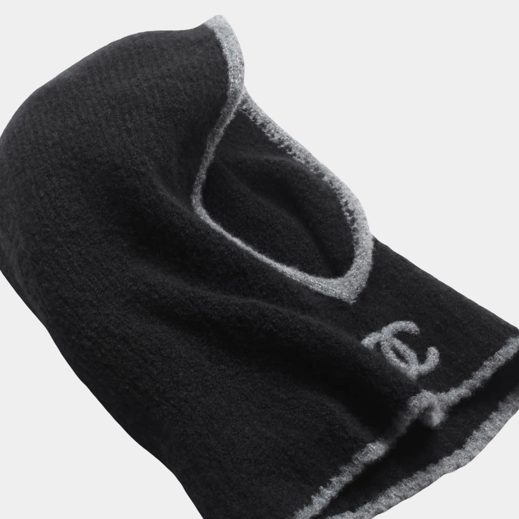Balaclava Cashmere & Silk Black & Dark Grey Chanel – Гарантія оригінальності – боковий вид