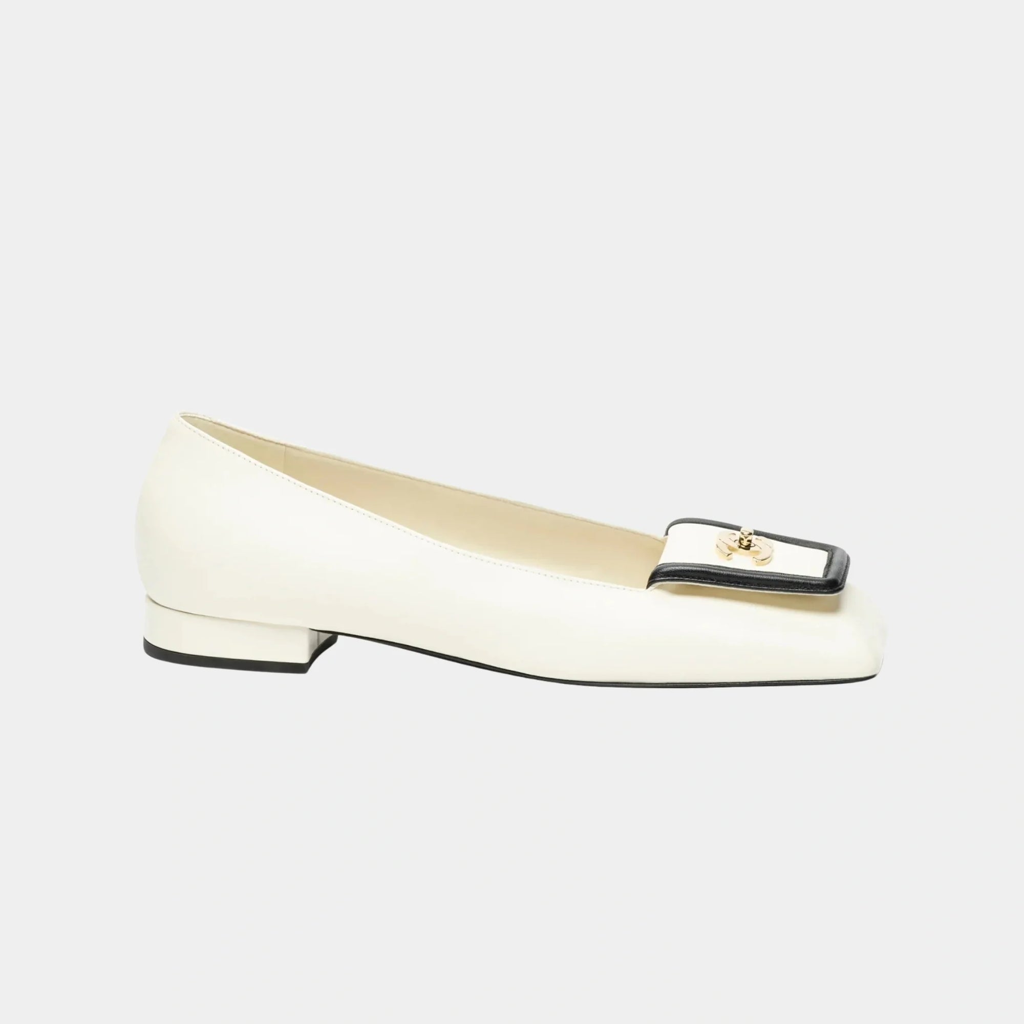 Оригінальна Ballet Flats In Lambskin Ivory & Black Chanel – боковий вид