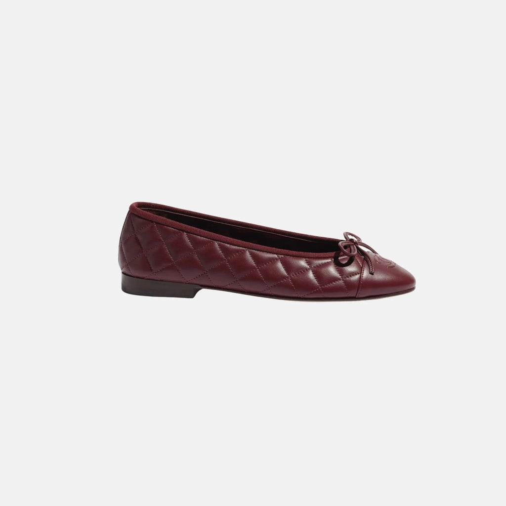 Оригінальна Ballet Flats In Lambskin Leather Chanel – боковий вид