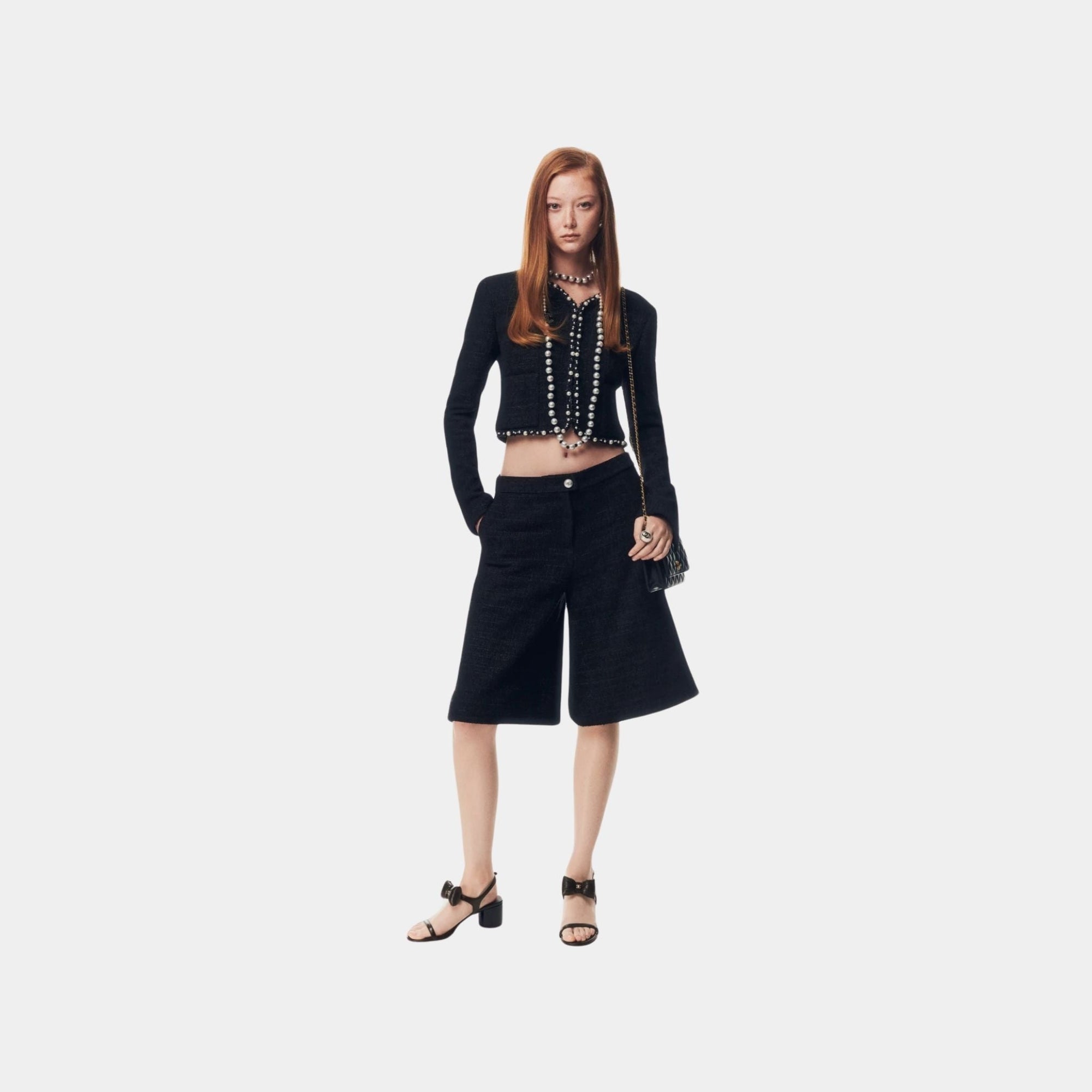 Bermuda Shorts Tweed Black Chanel – Гарантія оригінальності – детальний вид