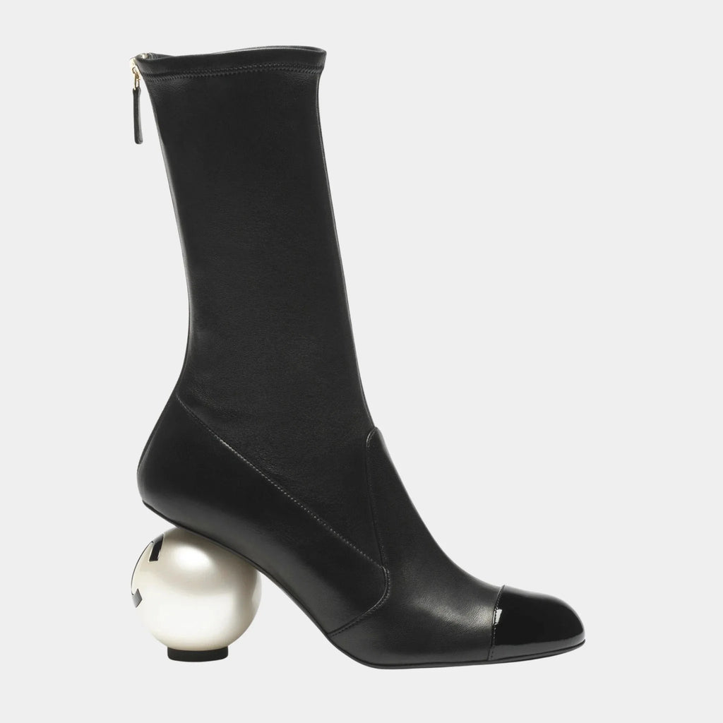 Boots Stretch Lambskin & Patent Calfskin Chanel оригінал – Купити в Україні – боковий вид
