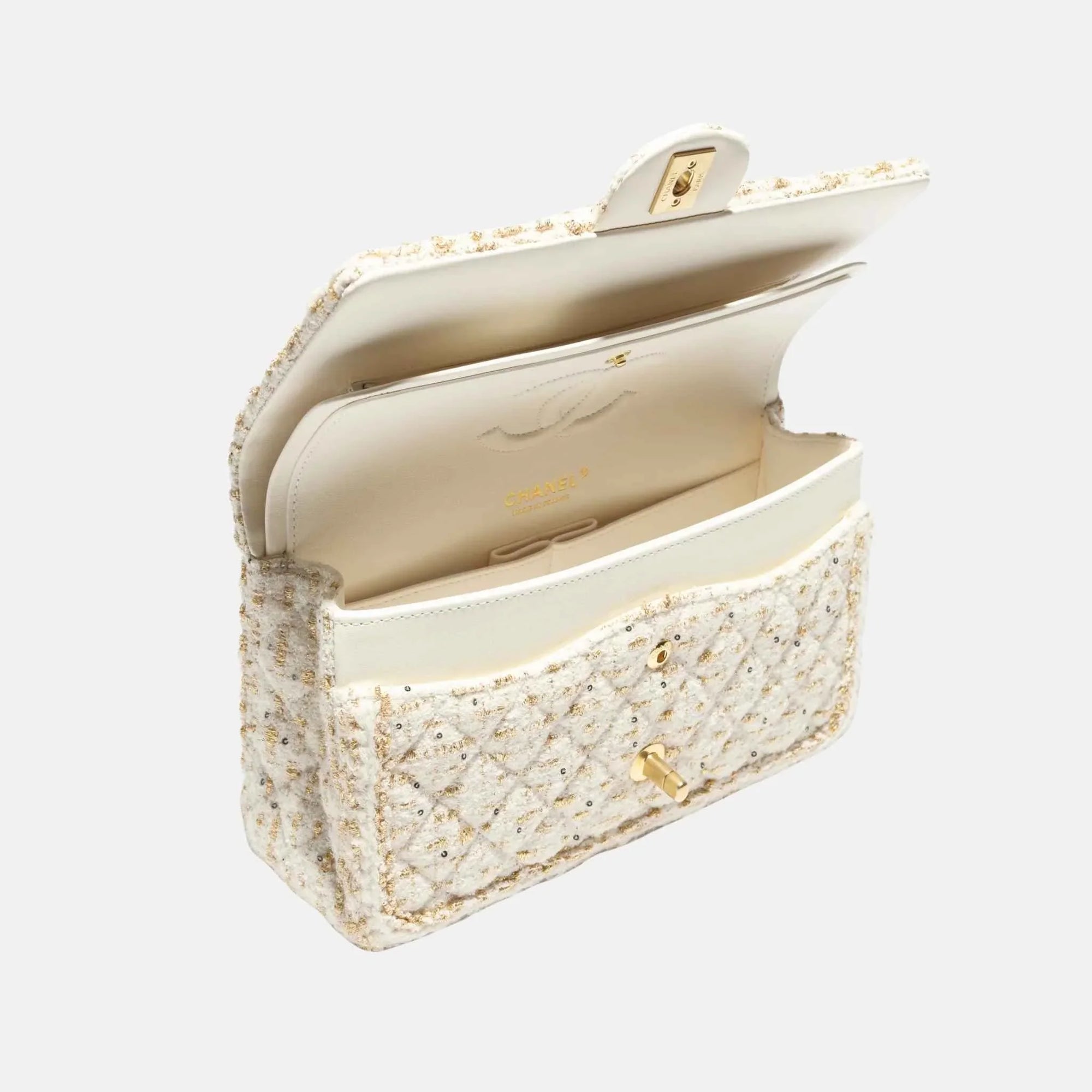 Classic 11.12 Bag Tweed & Gold Metal In Ecru & Gold Chanel оригінал – Купити в Україні – вид ззаду