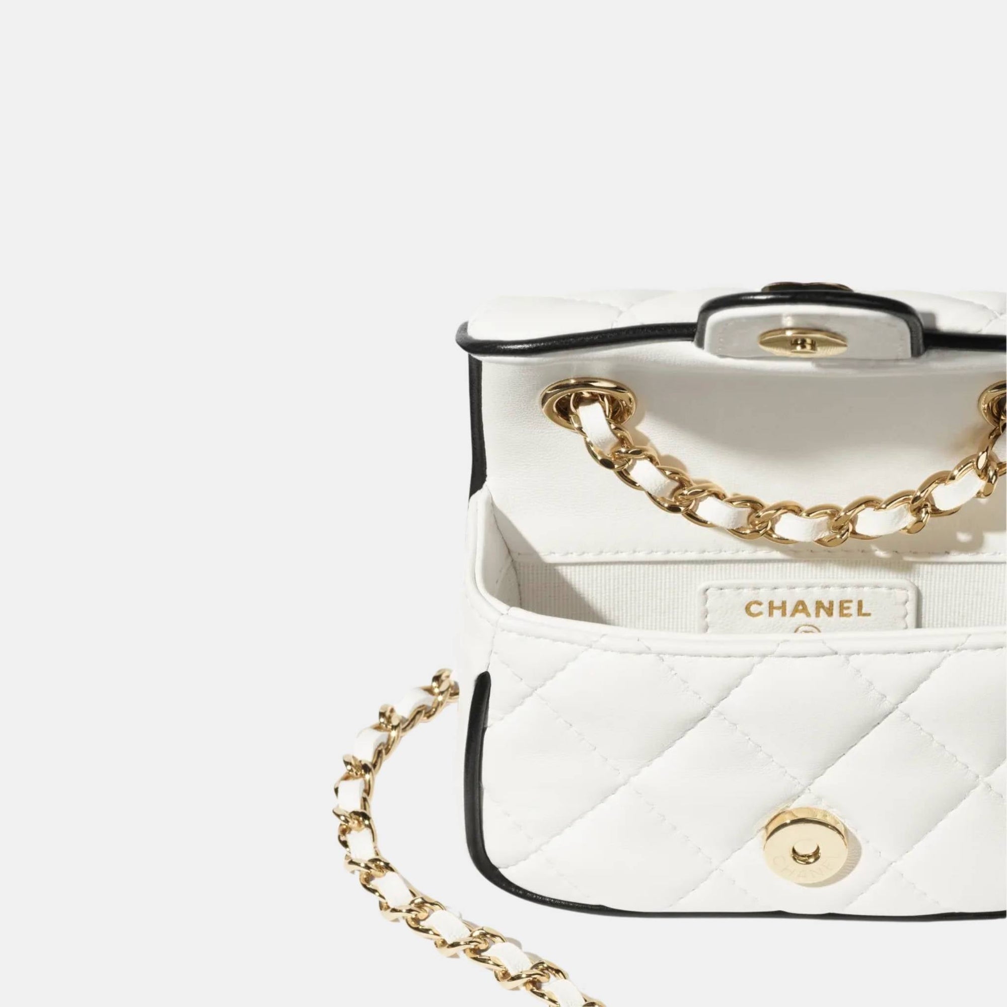 Clutch With Chain White And Black Chanel оригінал – Купити в Україні – вид ззаду