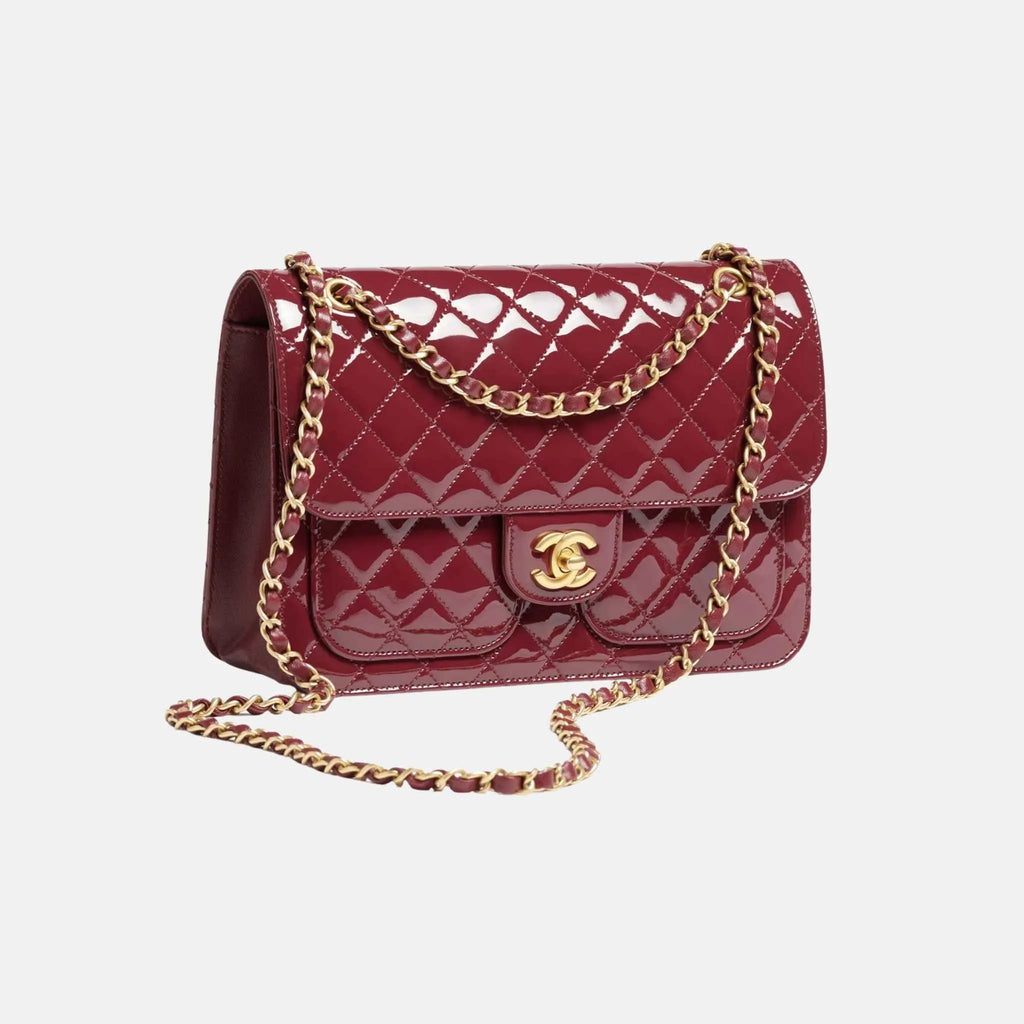 Flap Bag In Bordeaux Patent Calfskin And Gold Metal Chanel оригінал – Купити в Україні – боковий вид