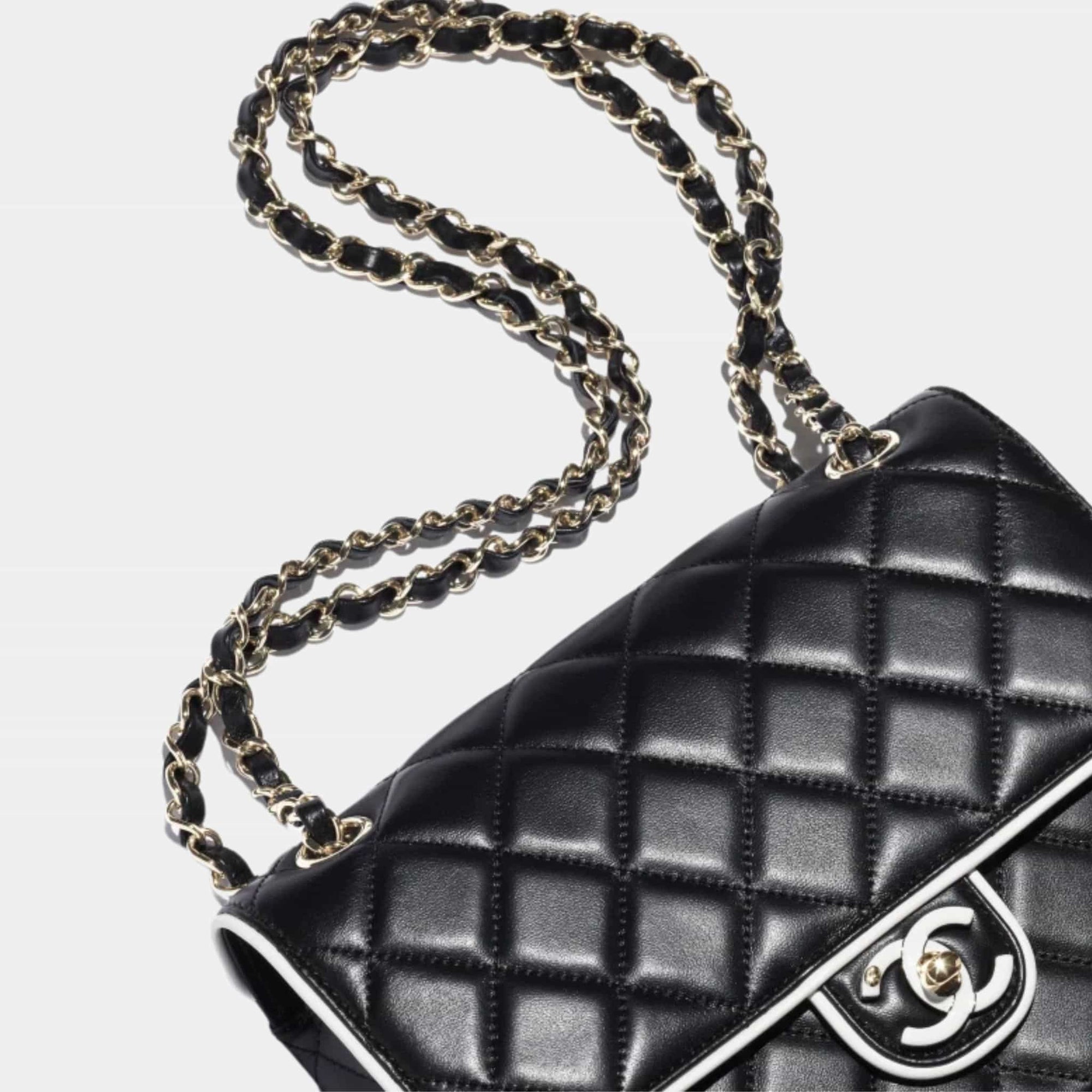 Flap Bag Lambskin Black White Chanel – Гарантія оригінальності – детальний вид