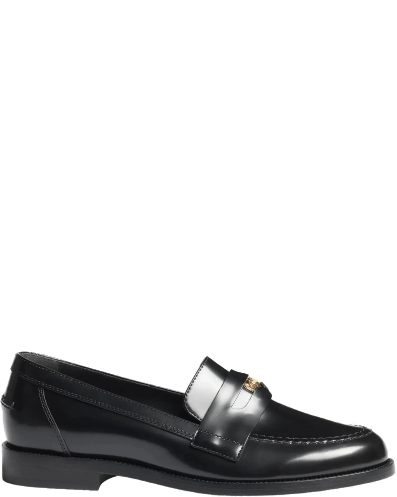 Оригінальна Moccasins In Calfskin Chanel