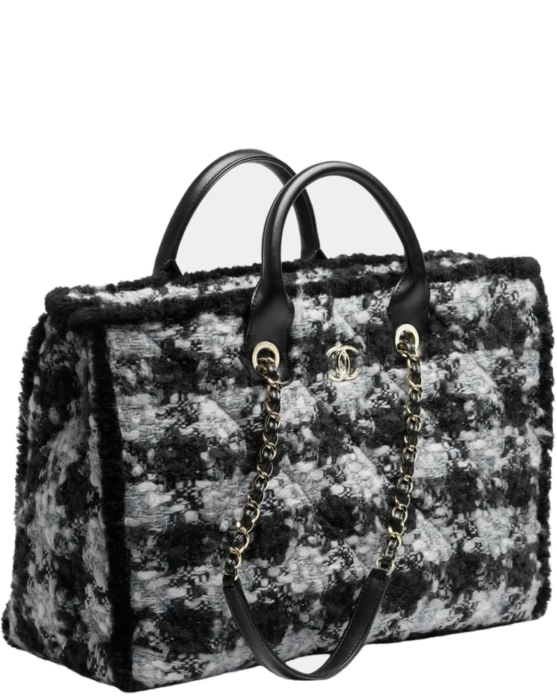 Оригінальна Basket In Tweed Sheepskin And Gold-Tone Metal Chanel