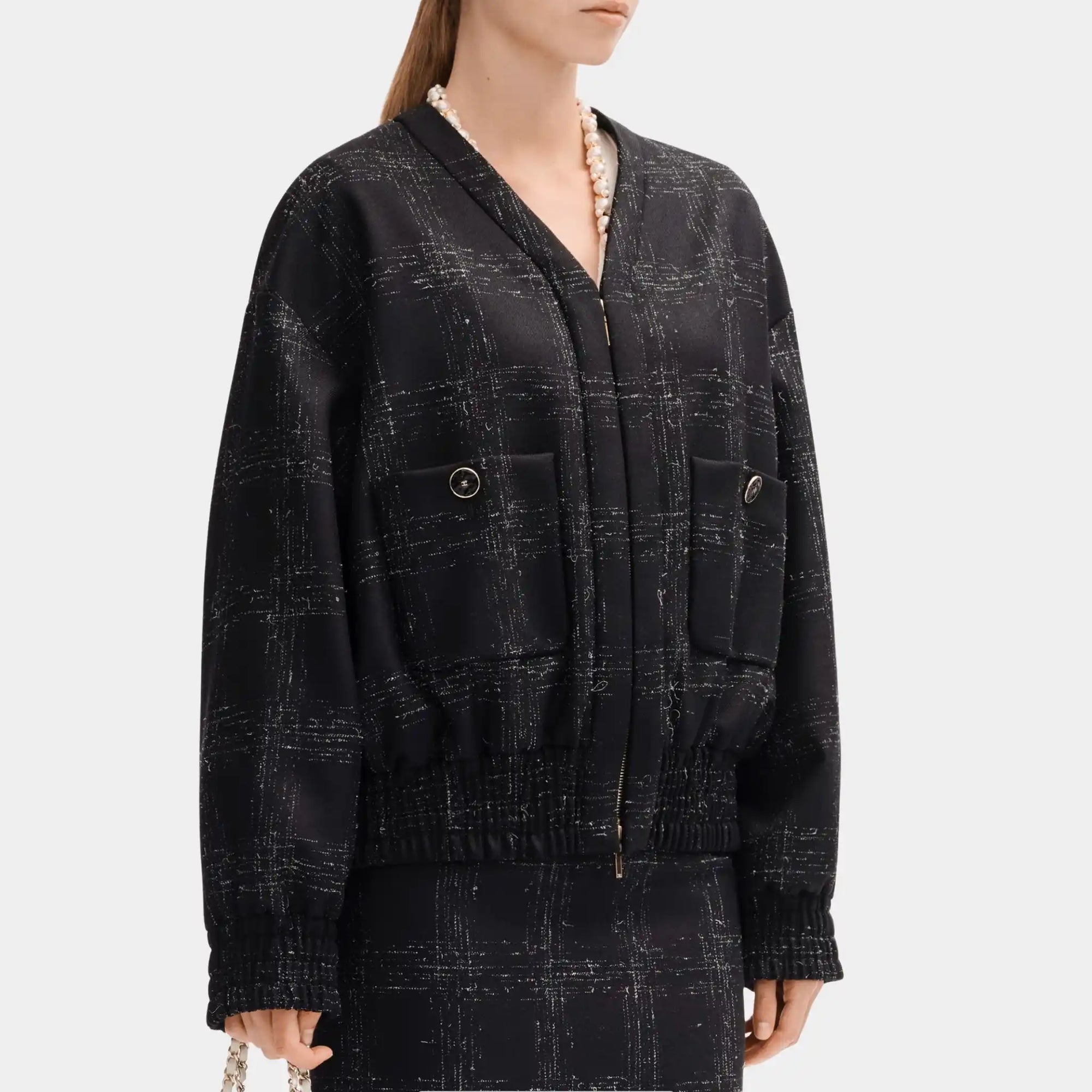 Jacket In Black And White Wool Drill Chanel – Гарантія оригінальності – боковий вид