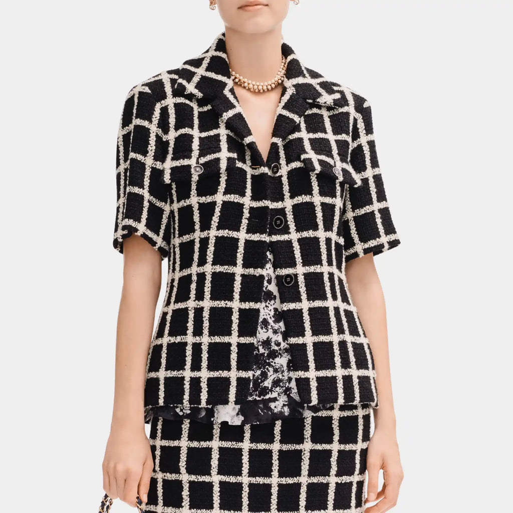 Оригінальна Jacket In Black And White Wool Tweed Chanel – боковий вид