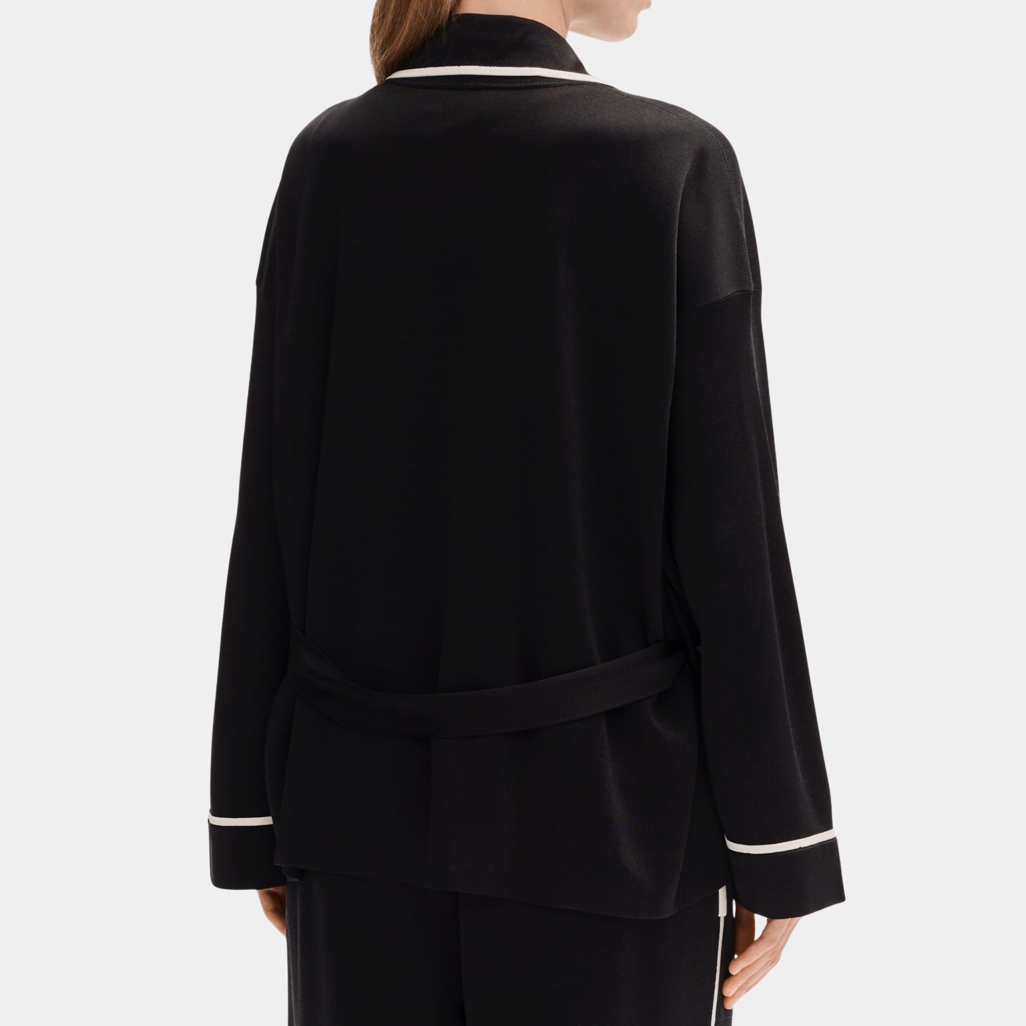 Chanel Outerwear оригінал | Швидка доставка Україна – вид ззаду