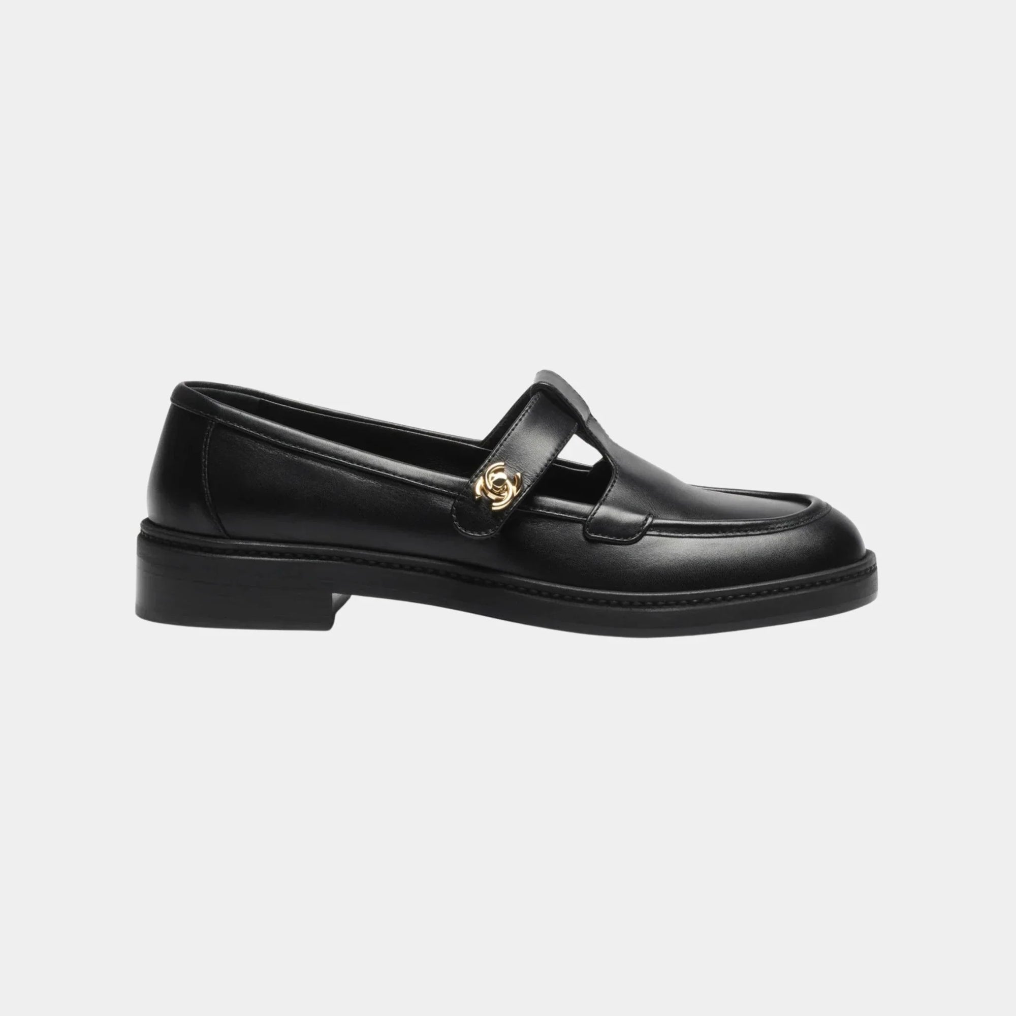 Loafers In Calfskin Chanel оригінал – Купити в Україні – боковий вид