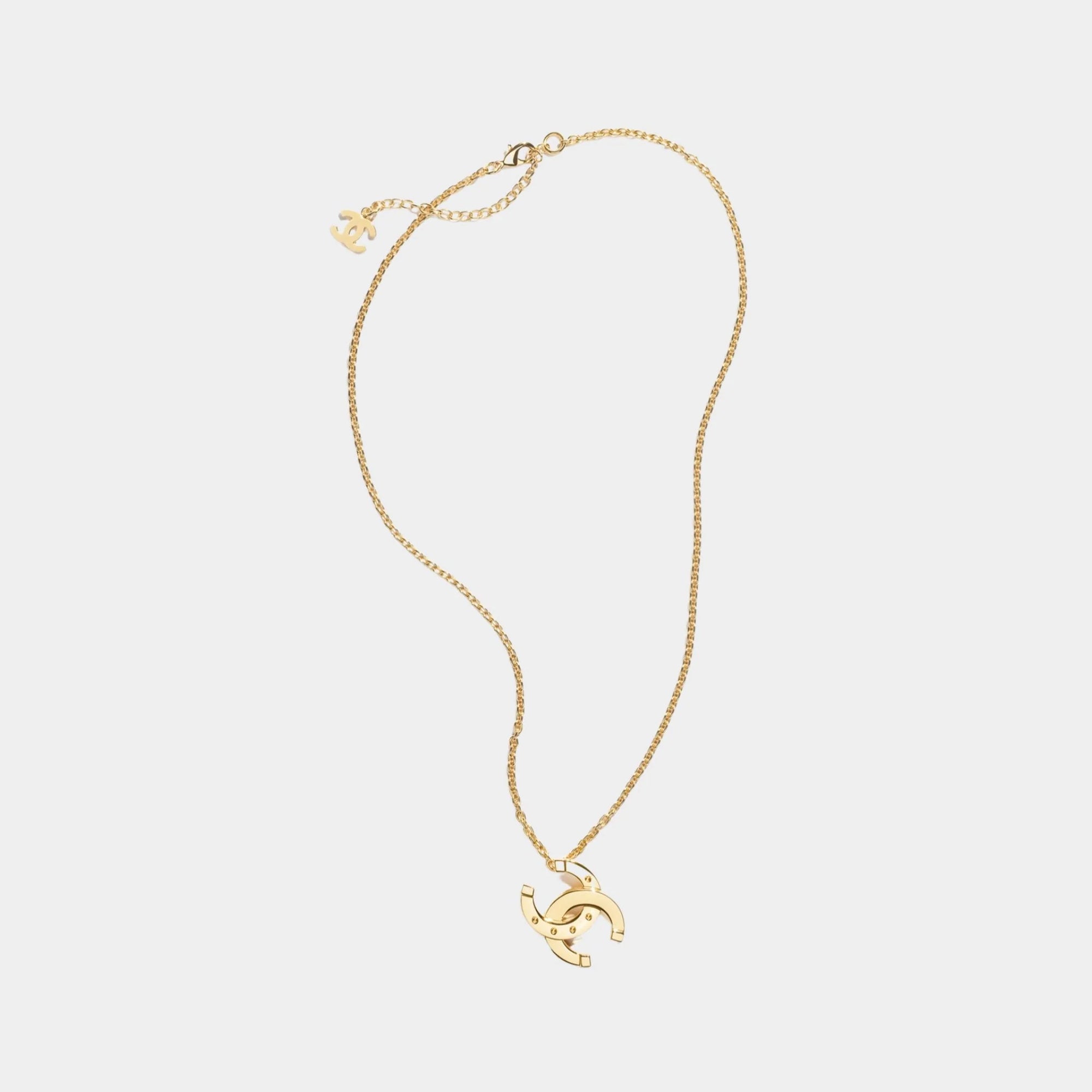 Long Pendant Rivets CC Necklace Metal Gold Chanel – Гарантія оригінальності – боковий вид
