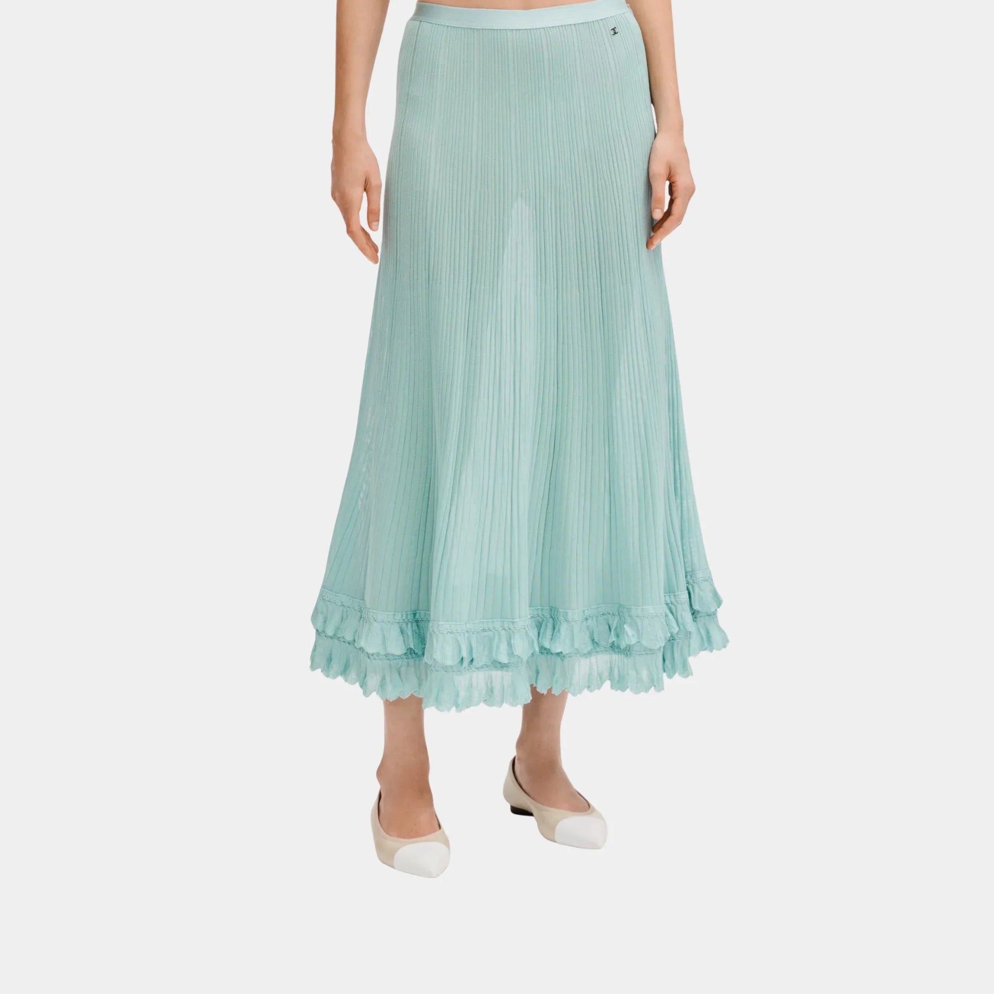 Оригінальна Long Skirt In Light Blue Silk Chanel – боковий вид