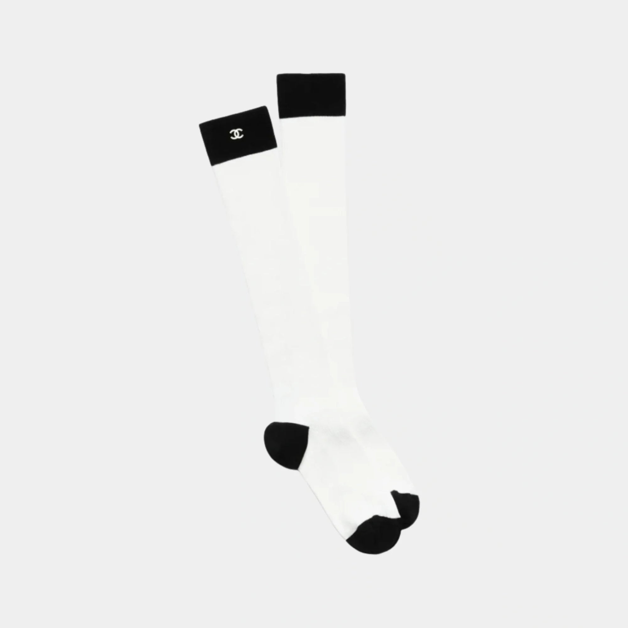 Long Socks Silk & Cotton Black & White Chanel оригінал – Купити в Україні – боковий вид